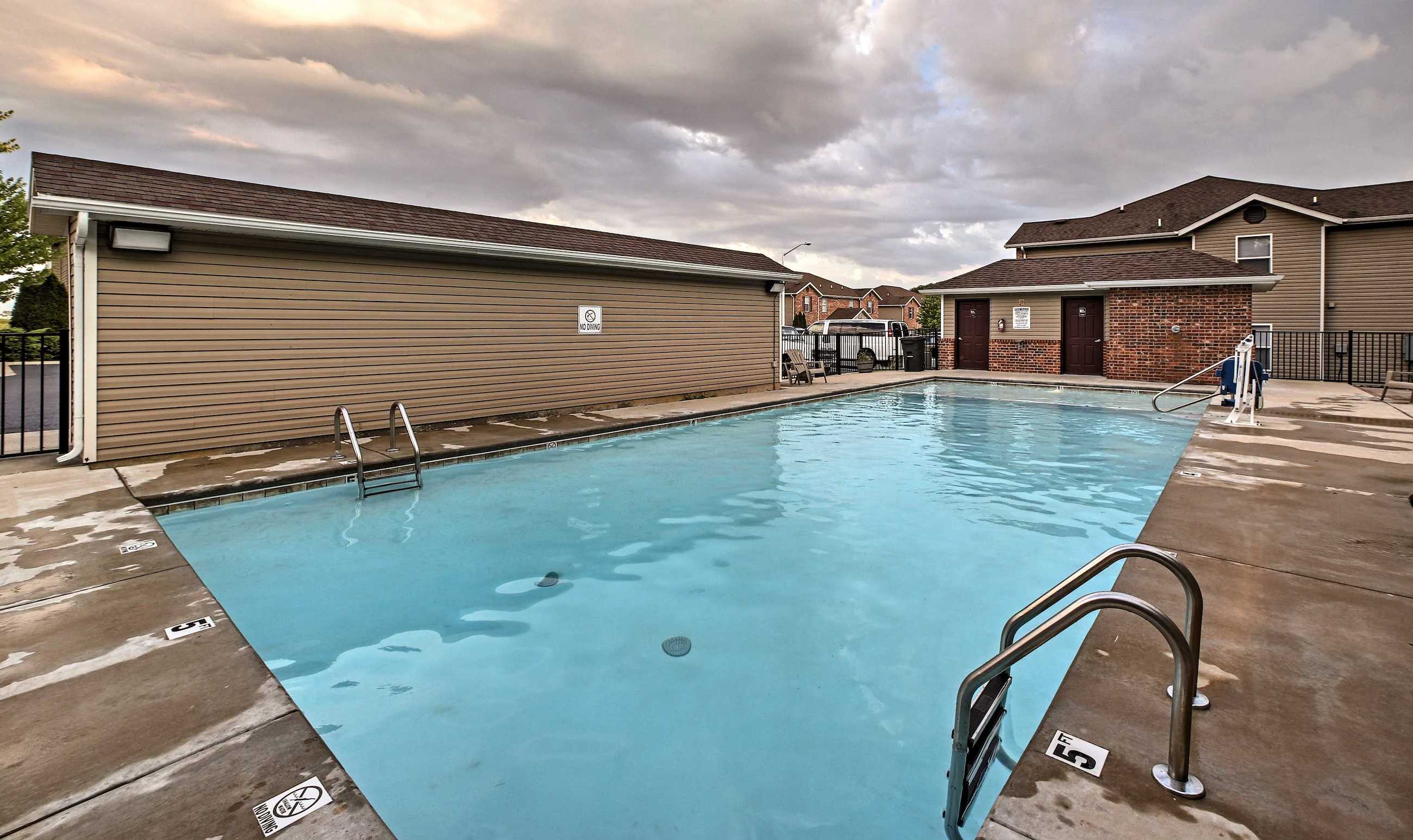 Branson Lights Overlook Pool | Photo 3