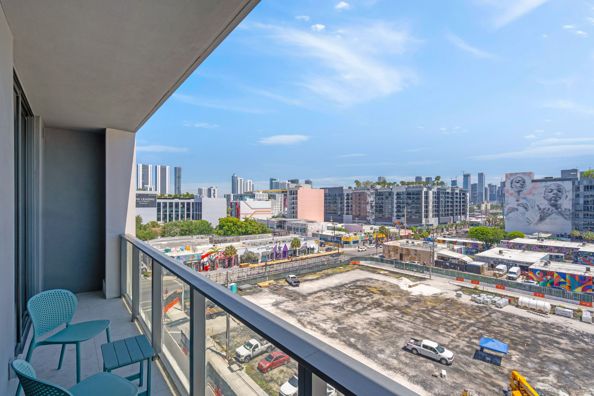 NoMad Wynwood  1 Bedroom King  Rooftop Pool & Bar