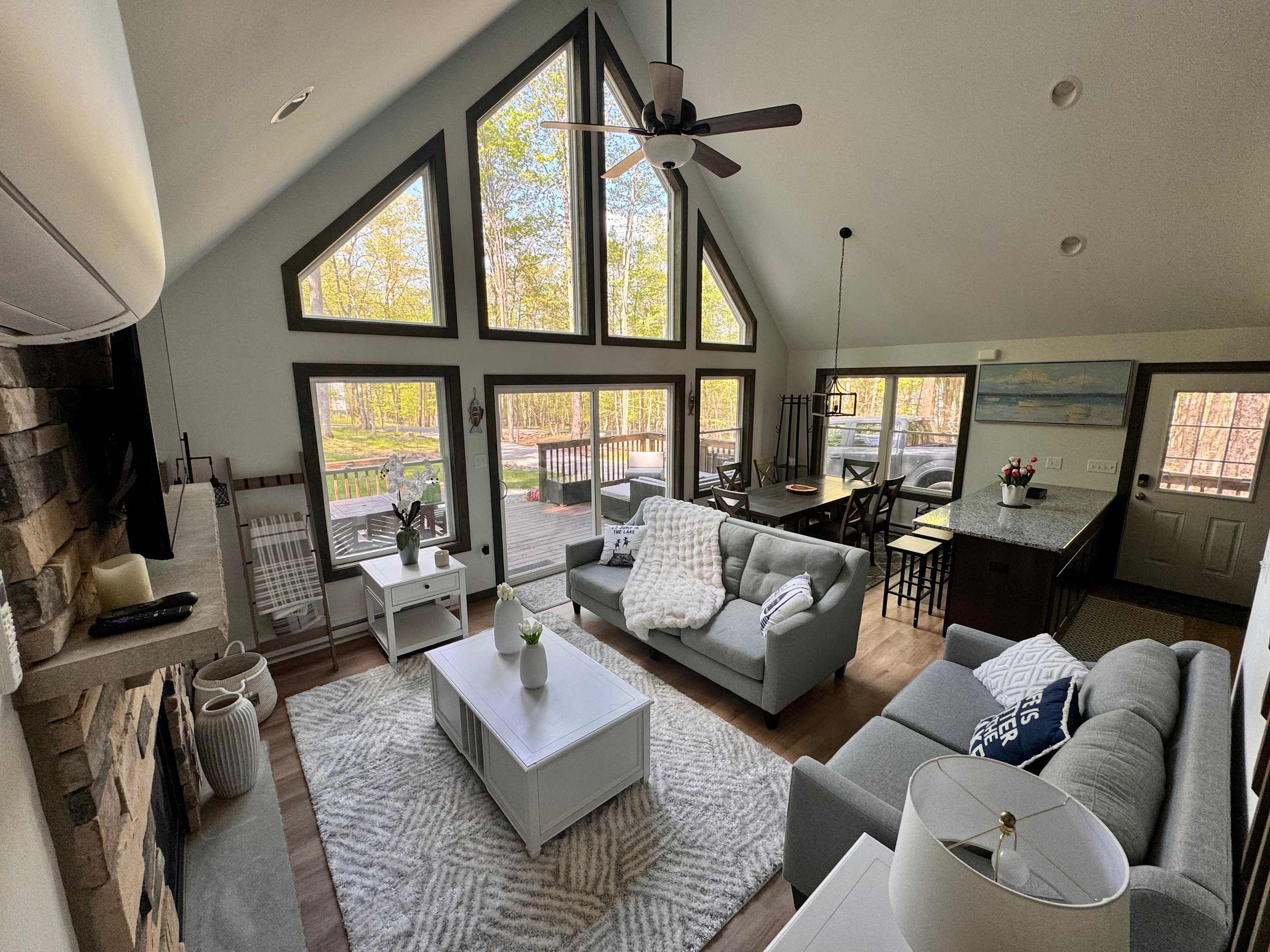 Brand New Chalet | Seclusion, Arcade & Fire Pit