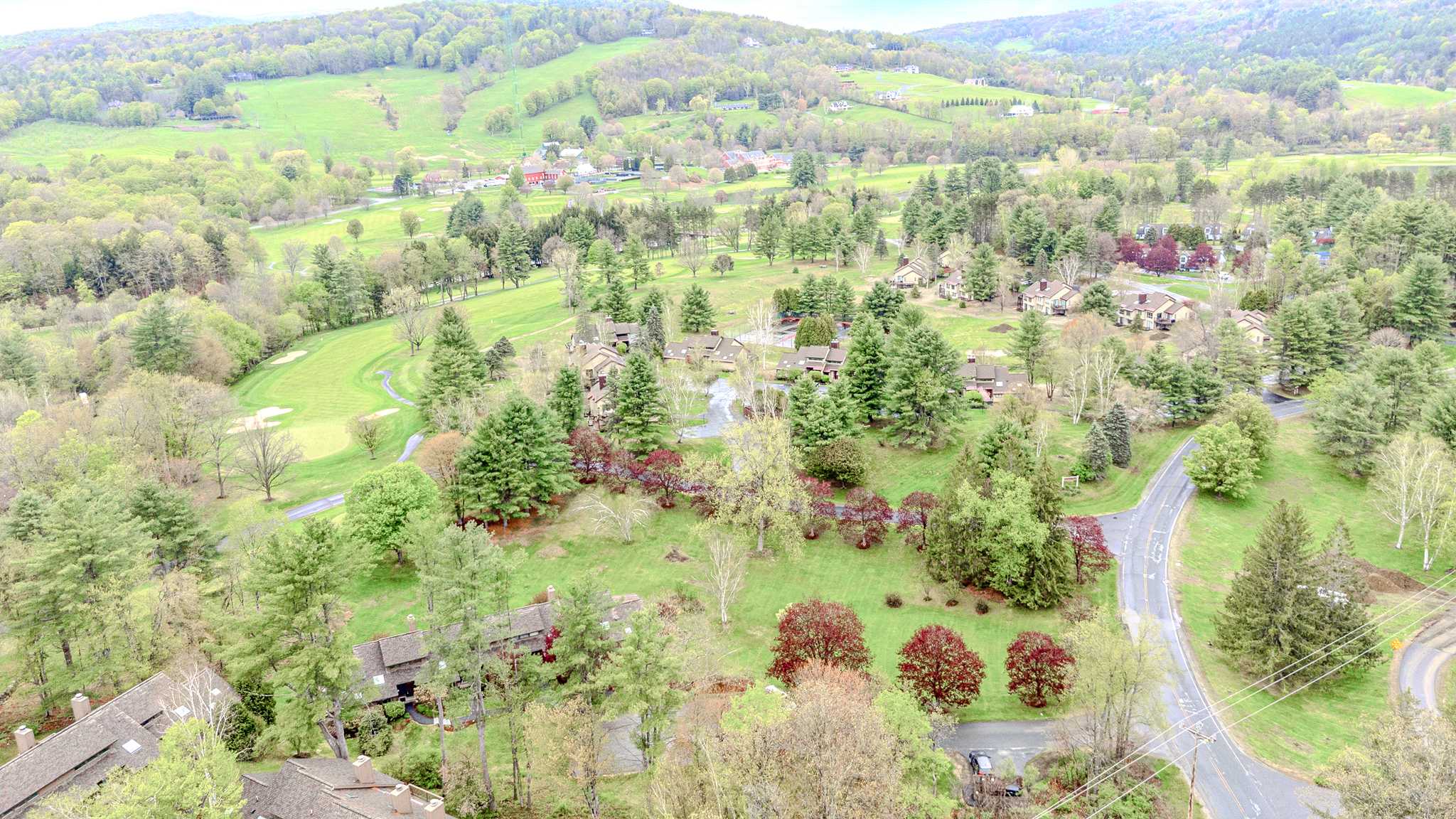 3BR Retreat, Fireplace & Deck, Club | Landmark 3C