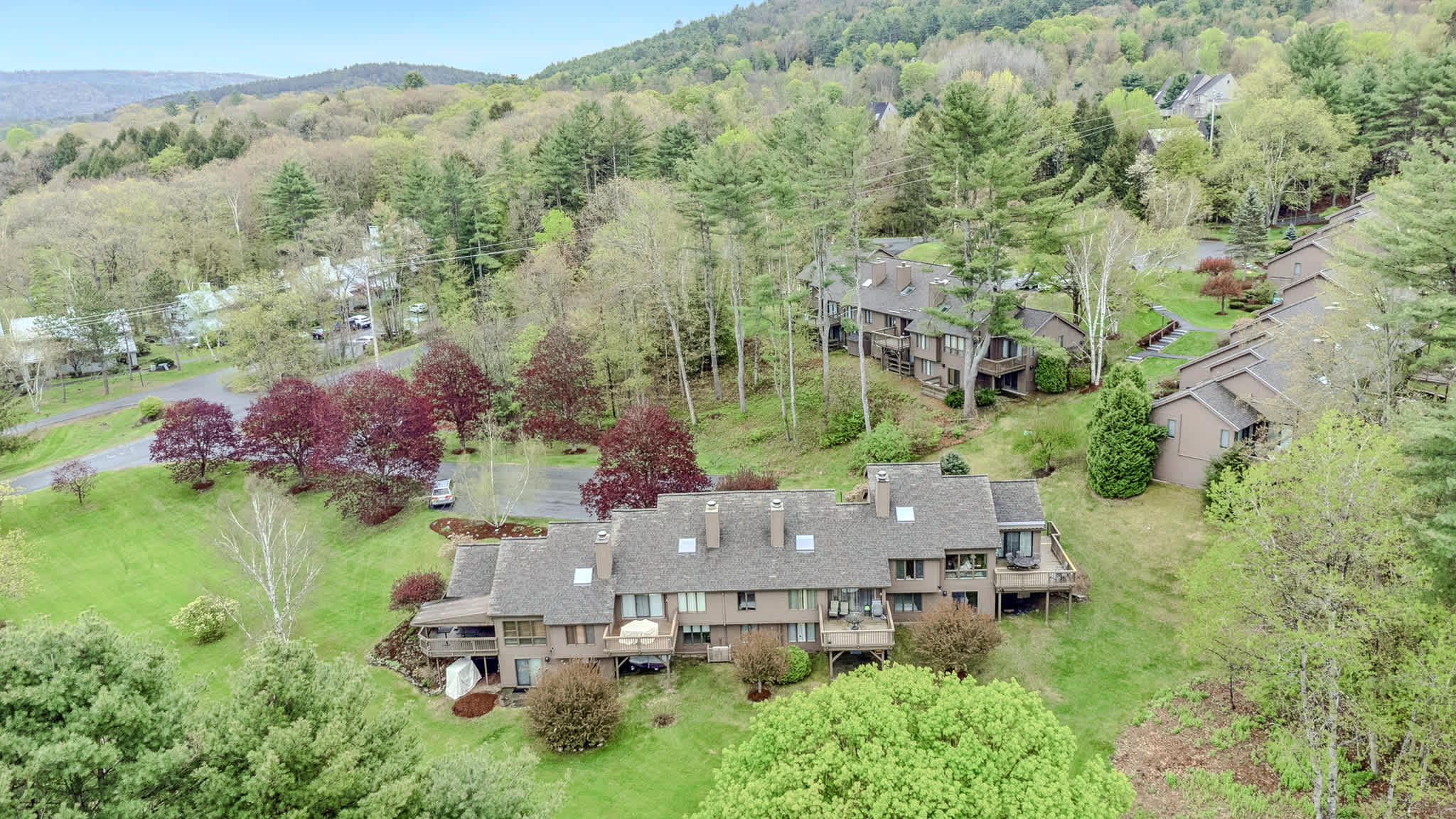 3BR Retreat, Fireplace & Deck, Club | Landmark 3C