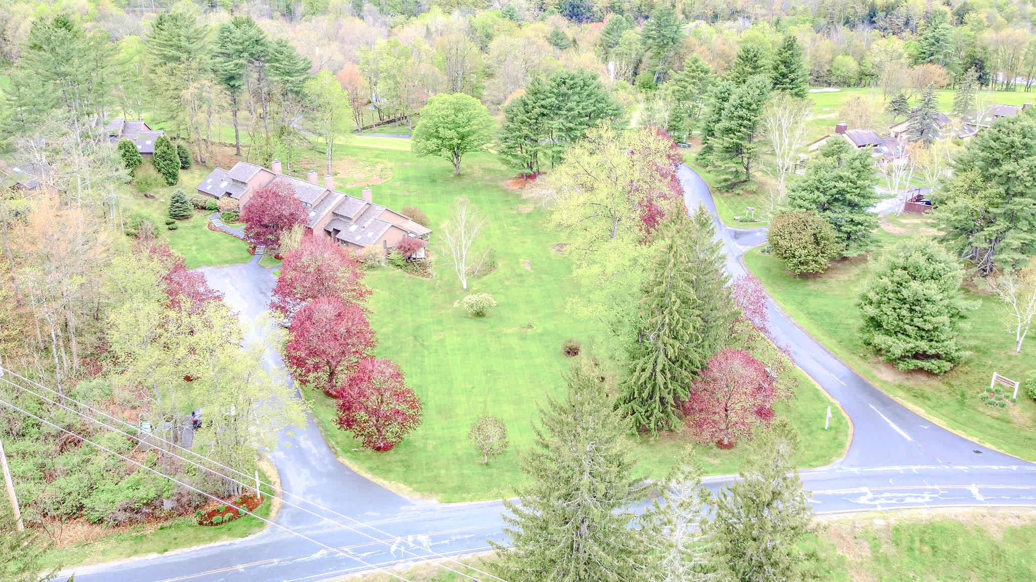 3BR Retreat, Fireplace & Deck, Club | Landmark 3C