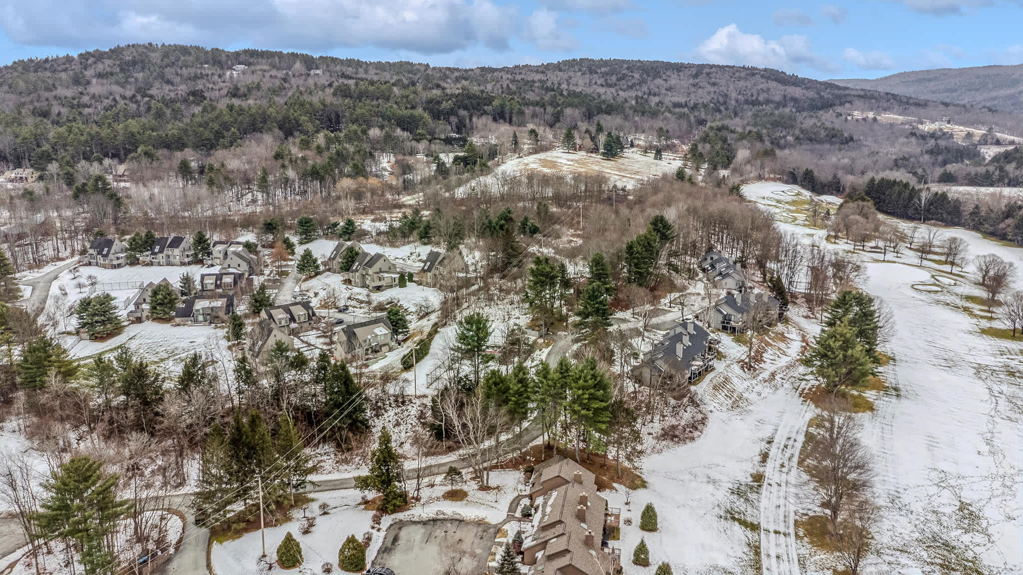 3BR Retreat, Fireplace & Deck, Club | Landmark 3C