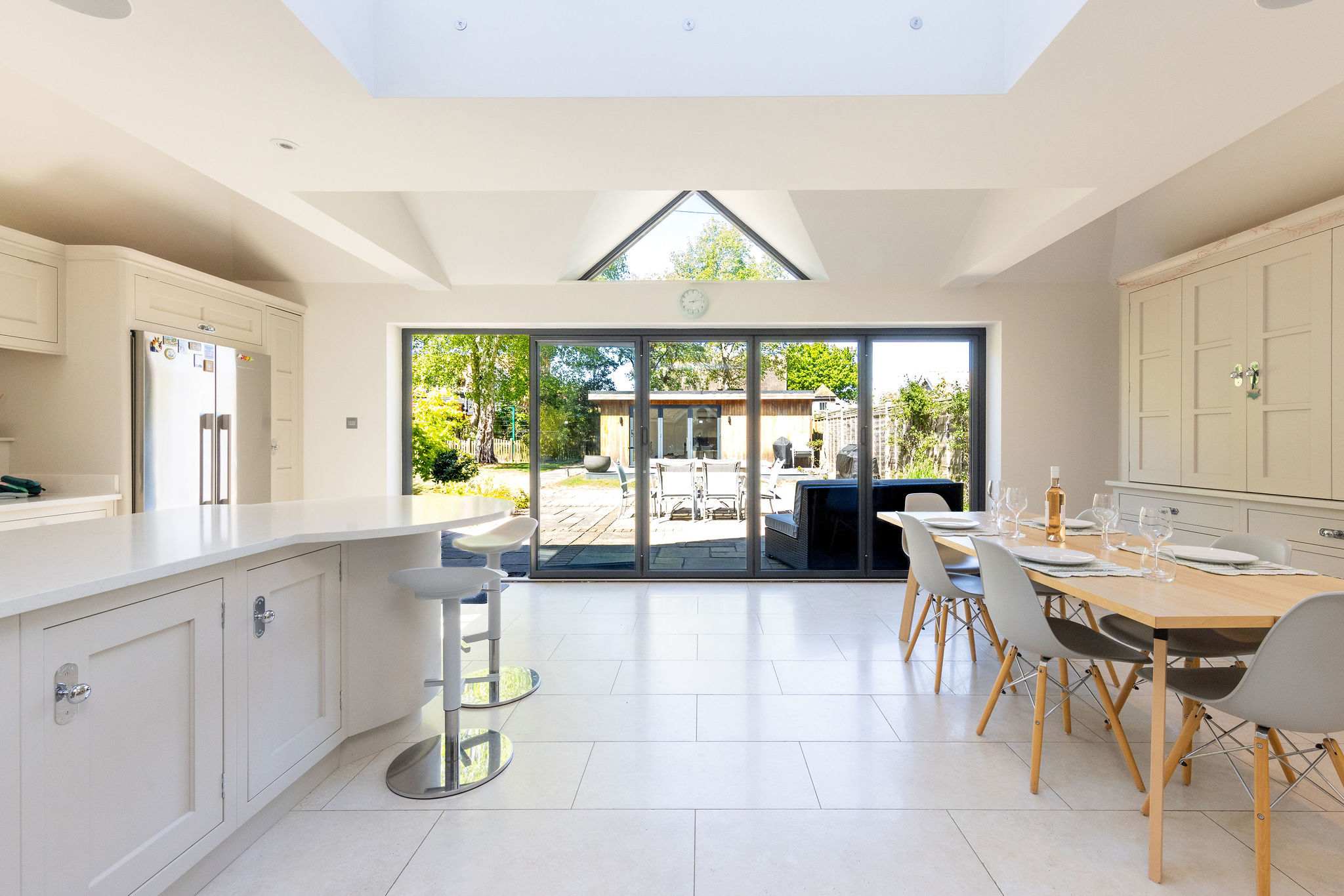 Bosham Getaway in Relaxed Seafront Luxury