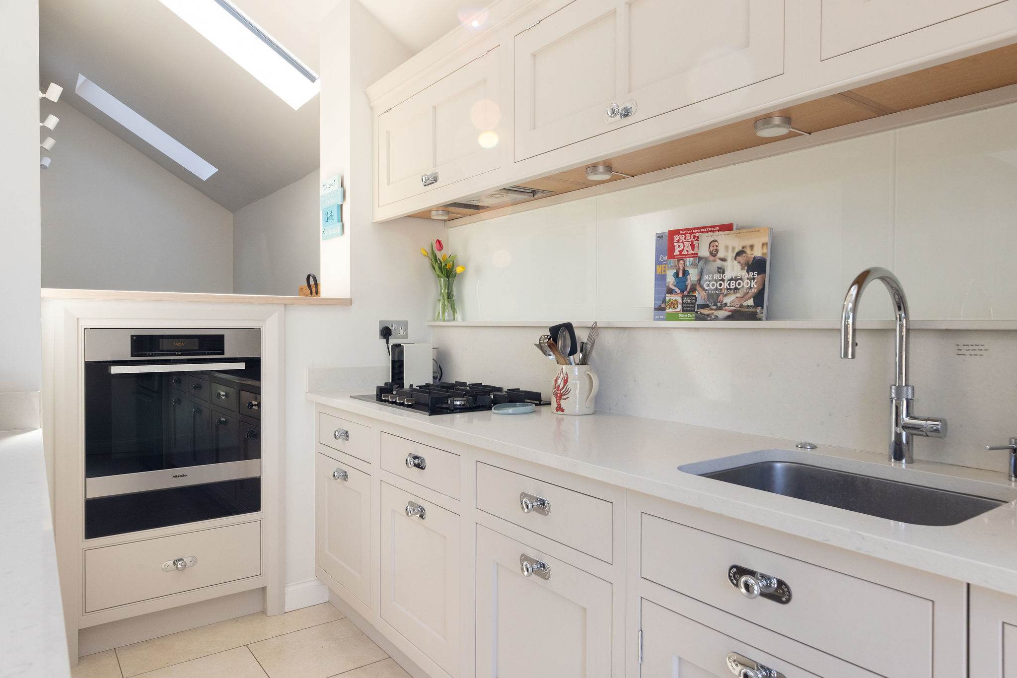 Well-equipped kitchen for easy meals at home