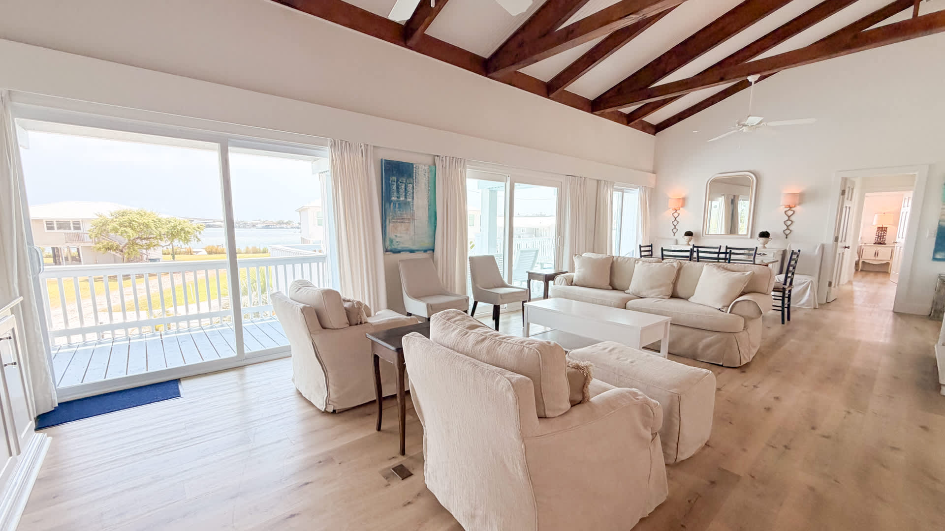 Spacious living with all the cozy touches