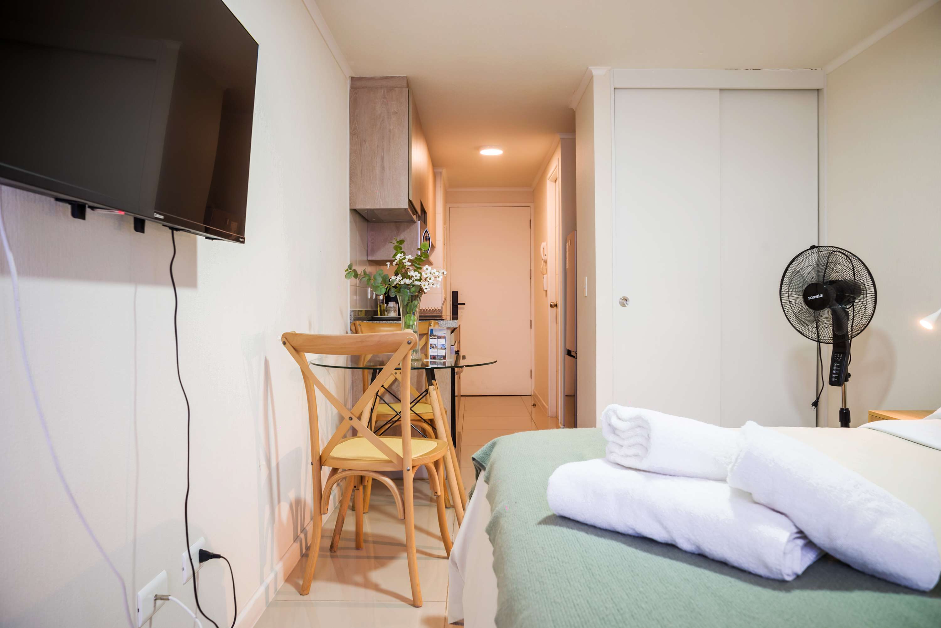 Cozy studio with modern amenities, perfect for a comfortable stay in the heart of the city.