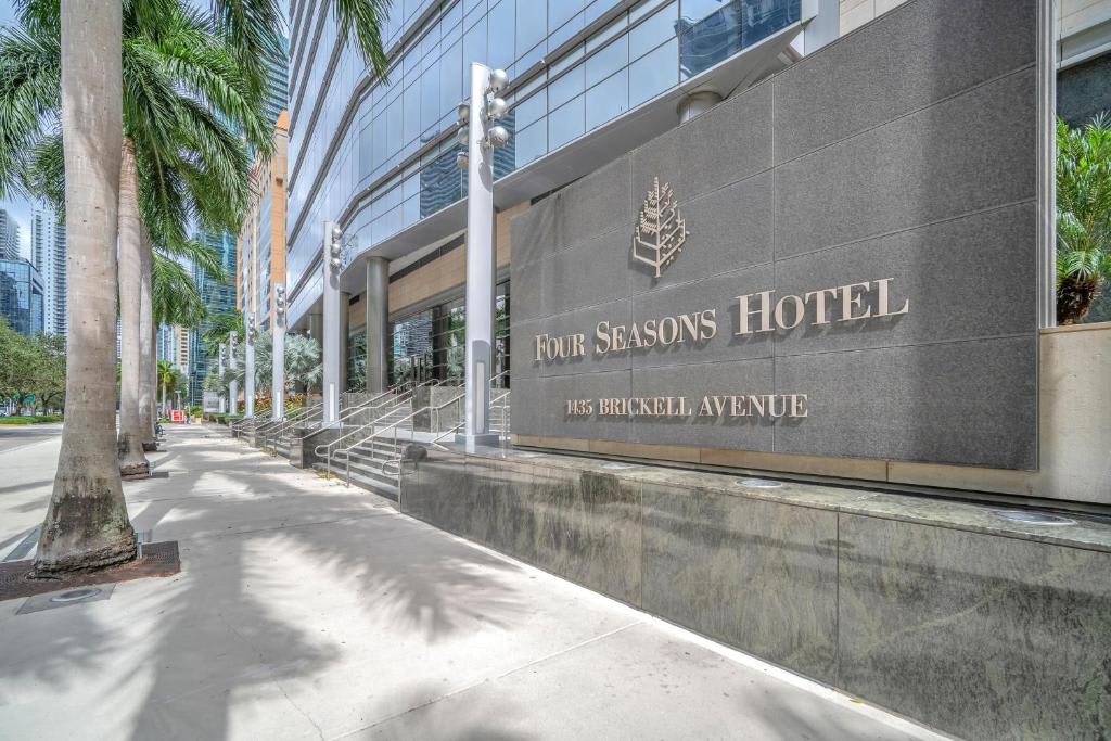 Four Seasons Brickell Luxury Bayview Boutique Residence