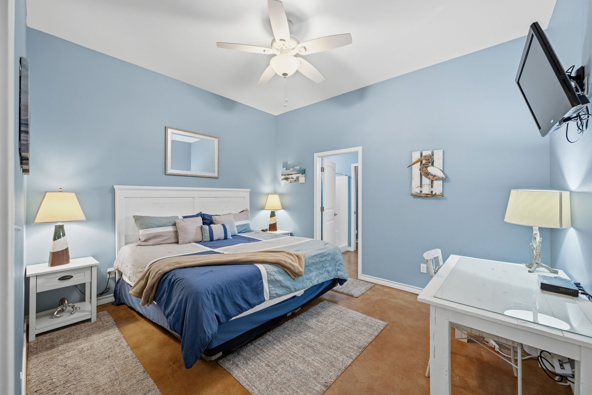 Danzin' on the Beach | 3BR Pirates Bay Resort