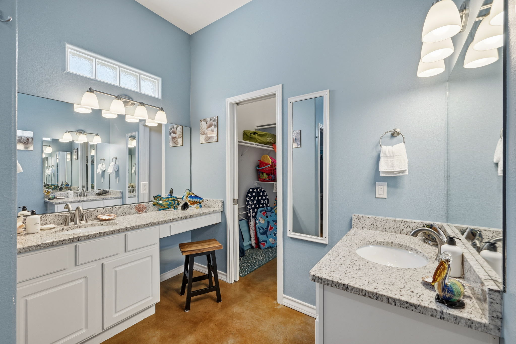 Danzin' on the Beach | 3BR Pirates Bay Resort