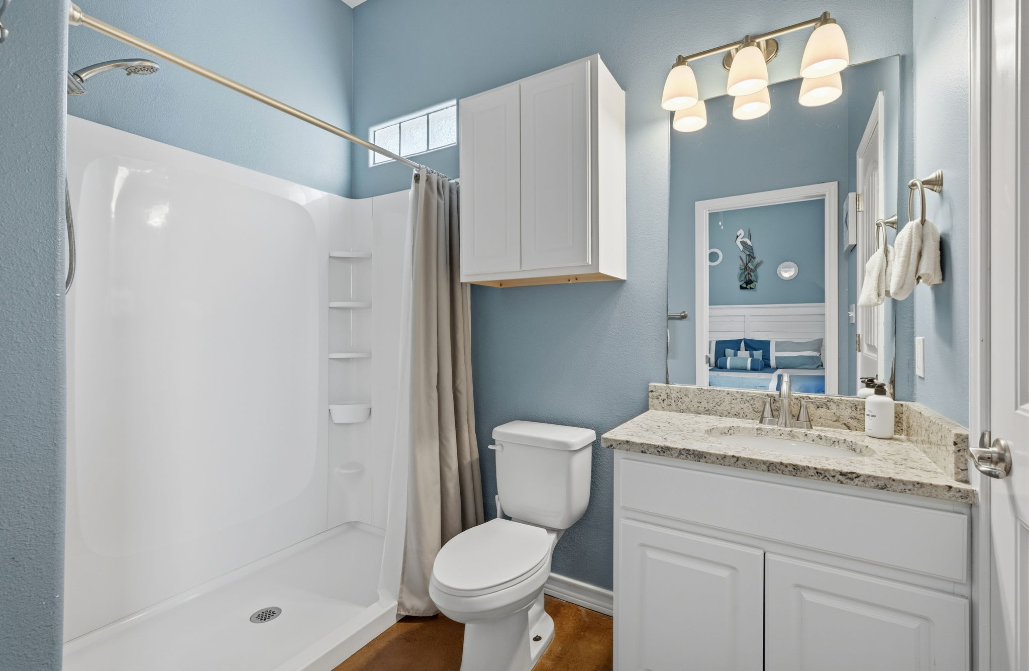 Danzin' on the Beach | 3BR Pirates Bay Resort