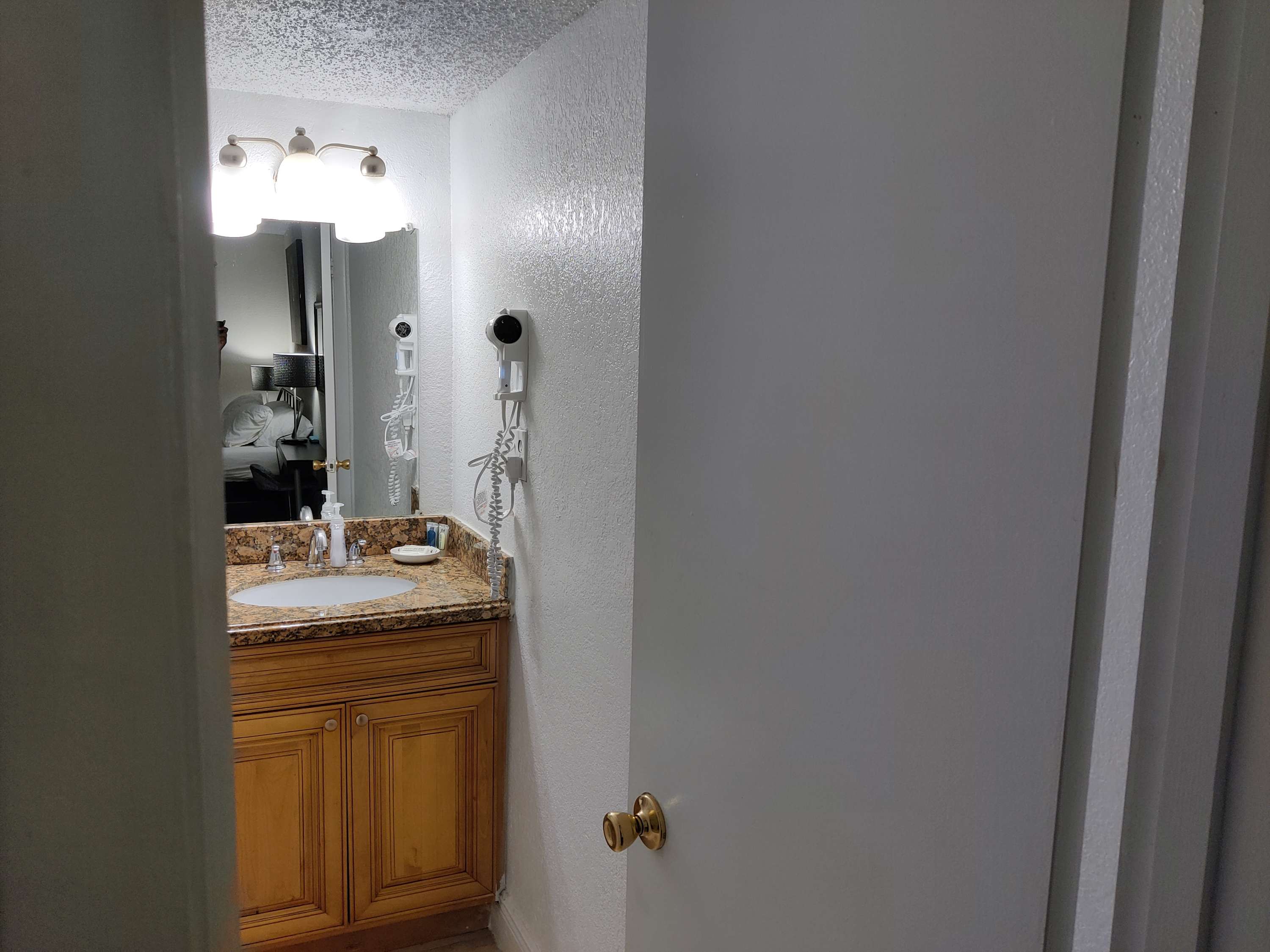 Family-Friendly 2BR Condo Near Universal - Foto 22