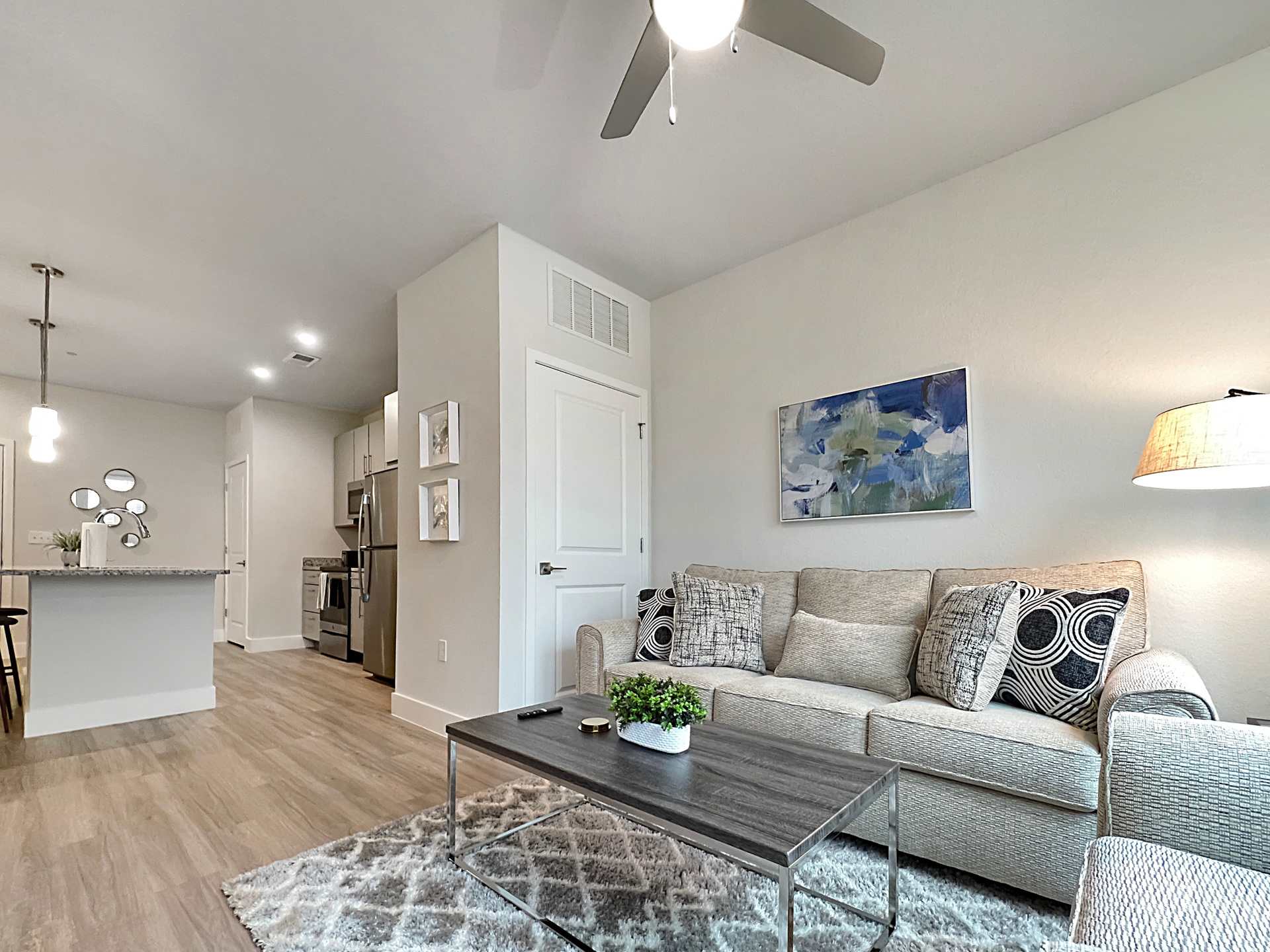 Luxury 1 BR Near Moffitt and USF and Busch Gardens