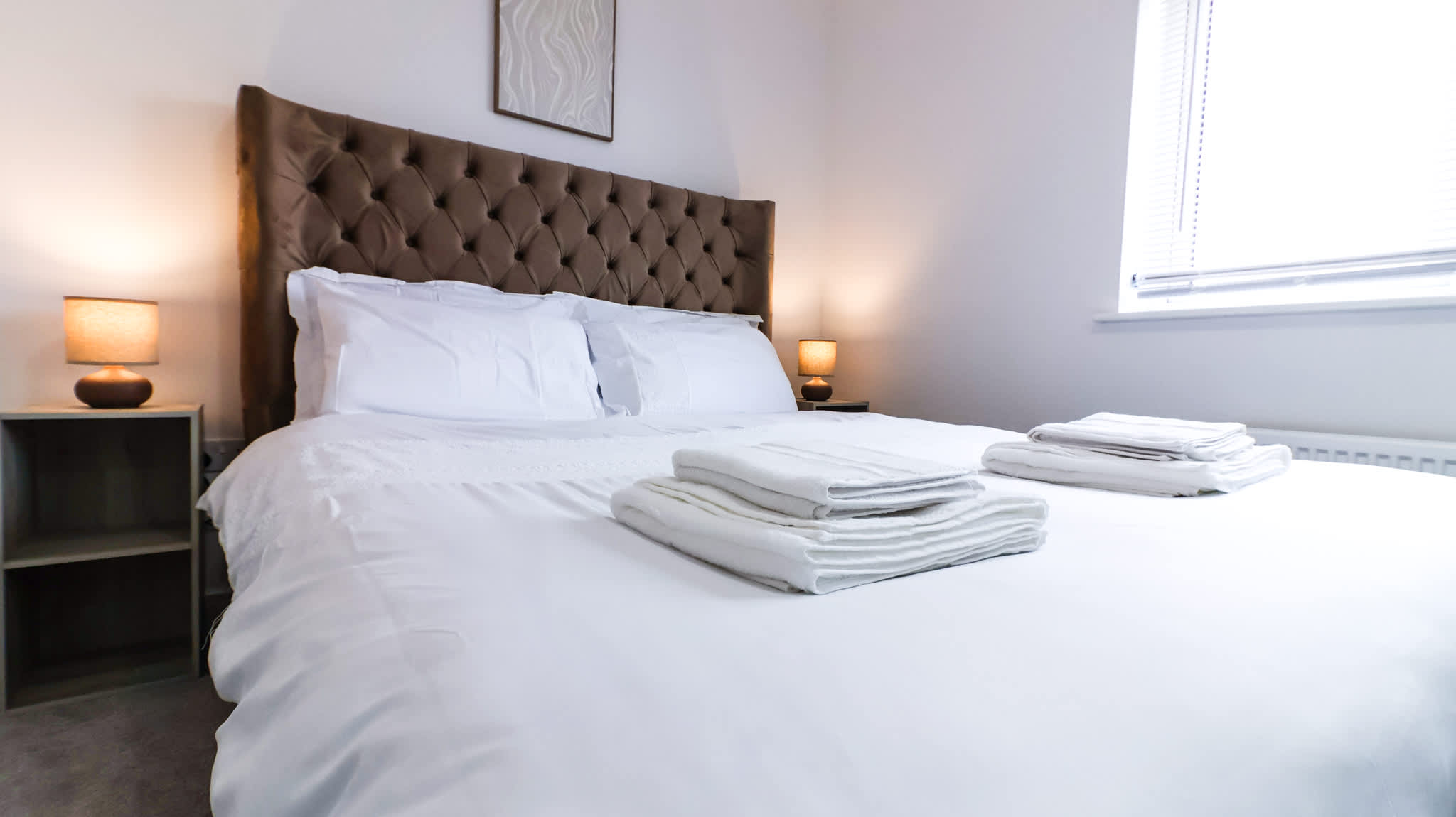 Modern Home In Stockton-on-Tees, Parking & WiFi serviced apartment - UK - VivreStays