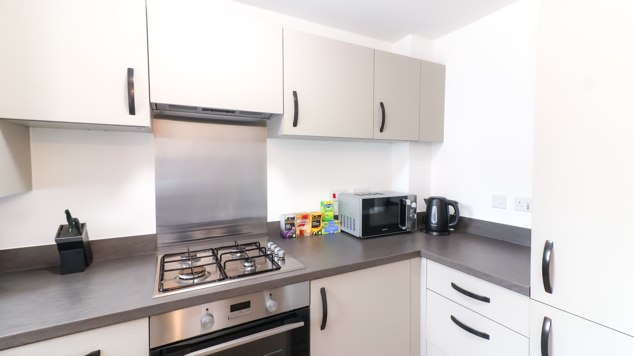 Modern Home In Stockton-on-Tees, Parking & WiFi in Yarm Back Lane TS21 1AU - Property image 22 - VivreStays