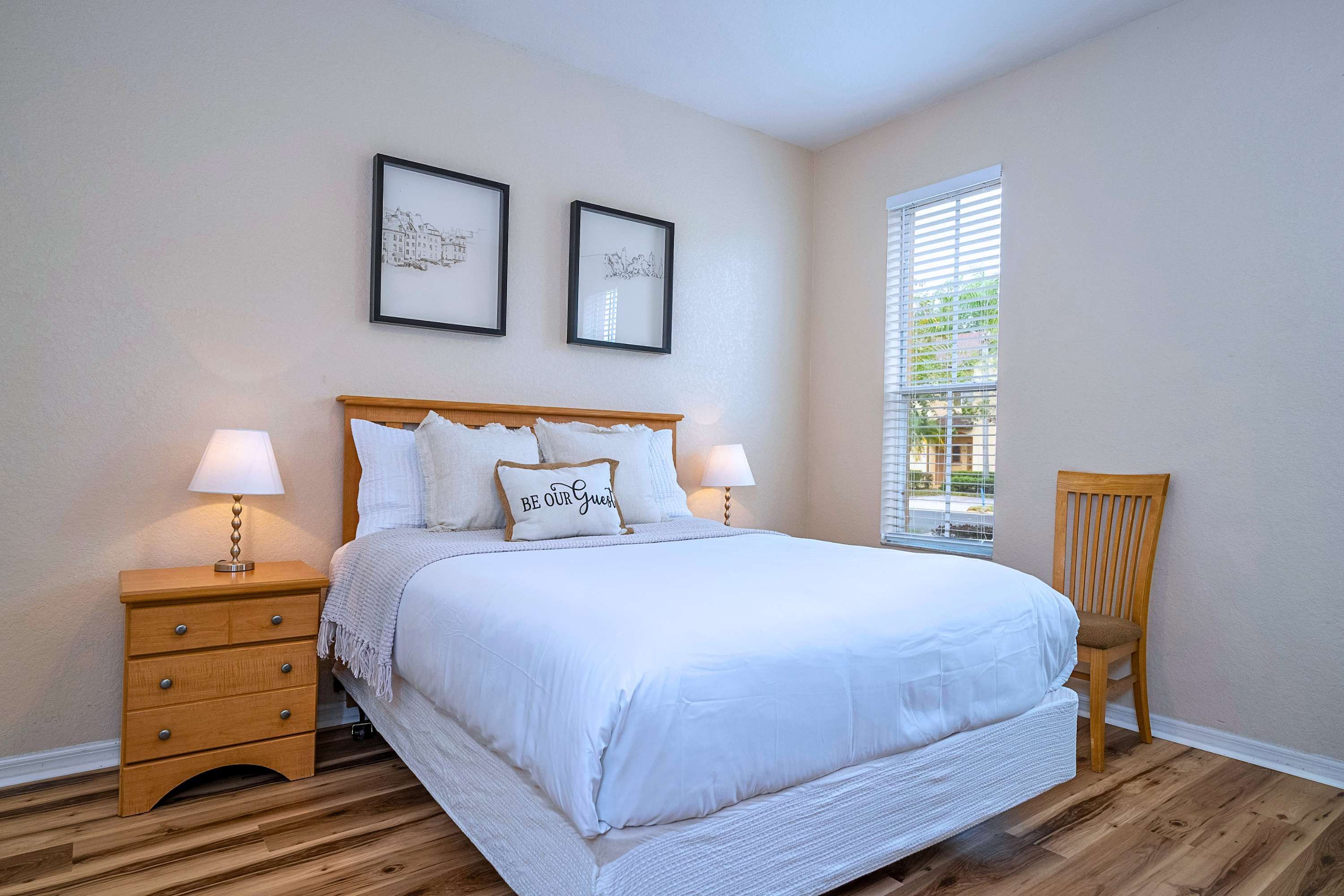 Spacious Family Home Near Disney with Parking | Photo 32