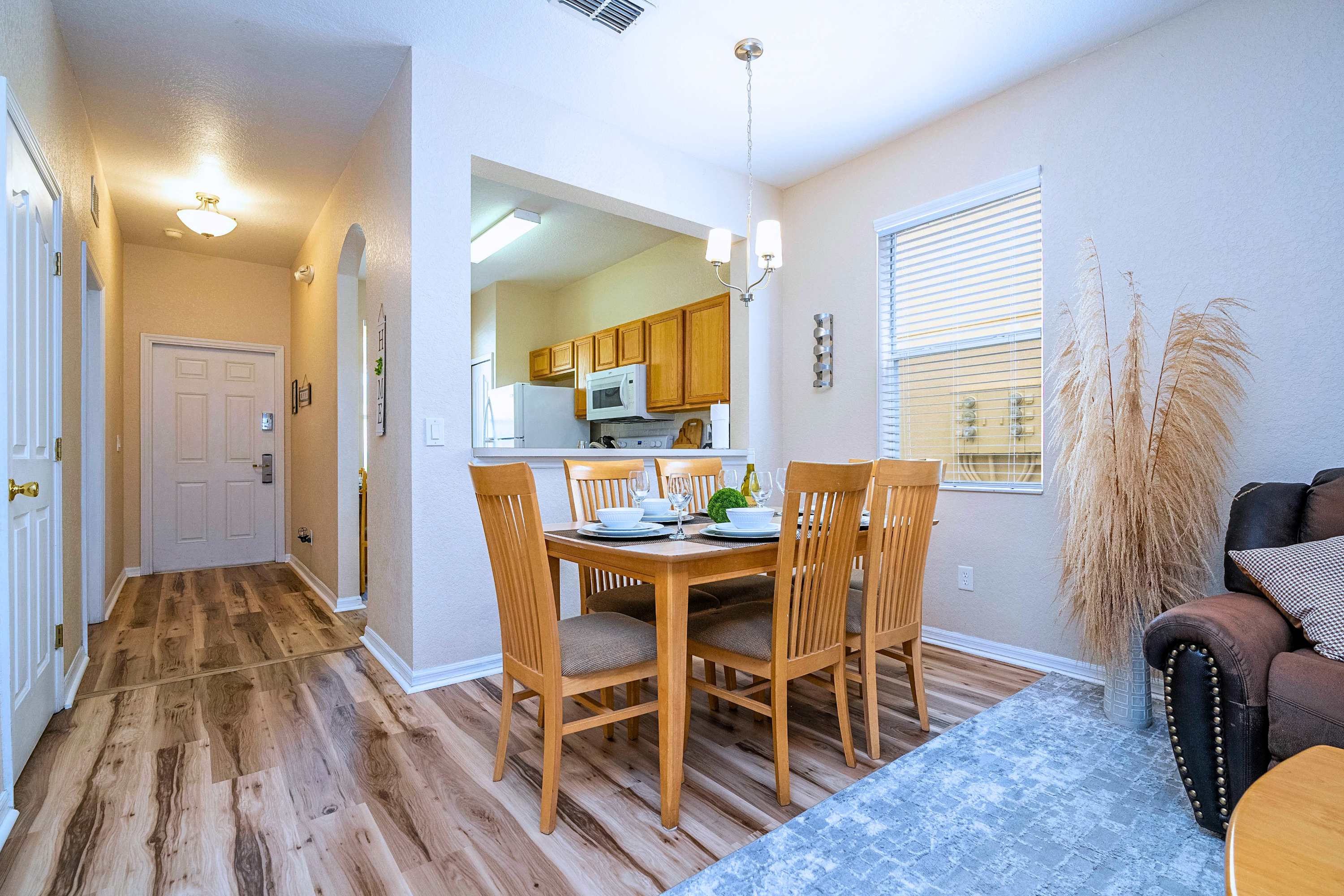 Spacious Family Home Near Disney with Parking | Photo 8