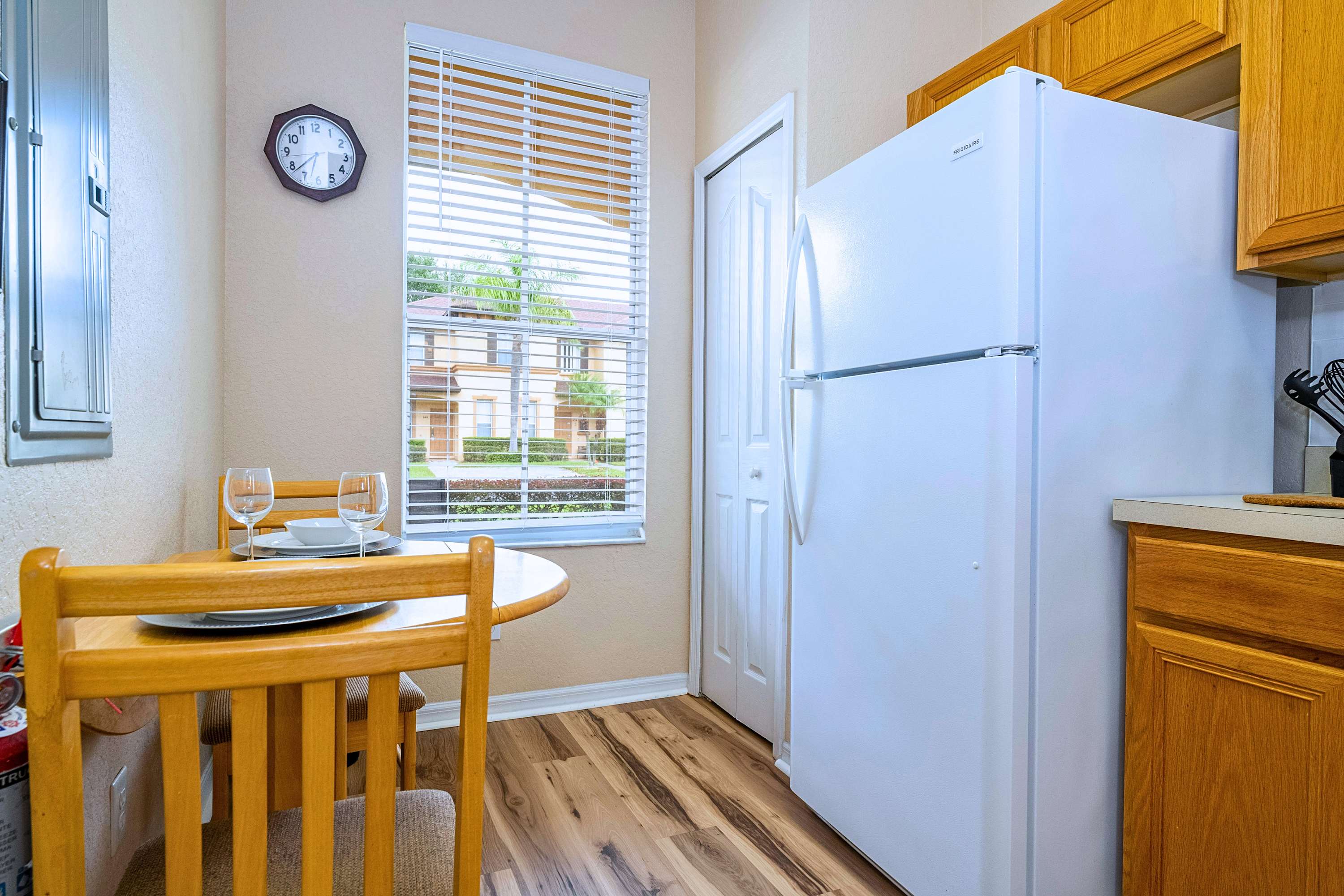 Spacious Family Home Near Disney with Parking | Photo 10