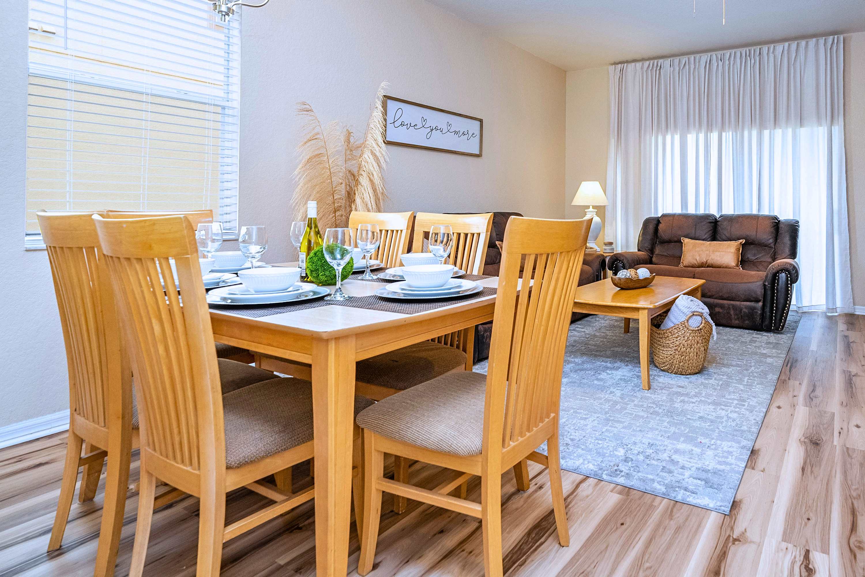 Spacious Family Home Near Disney with Parking | Photo 12