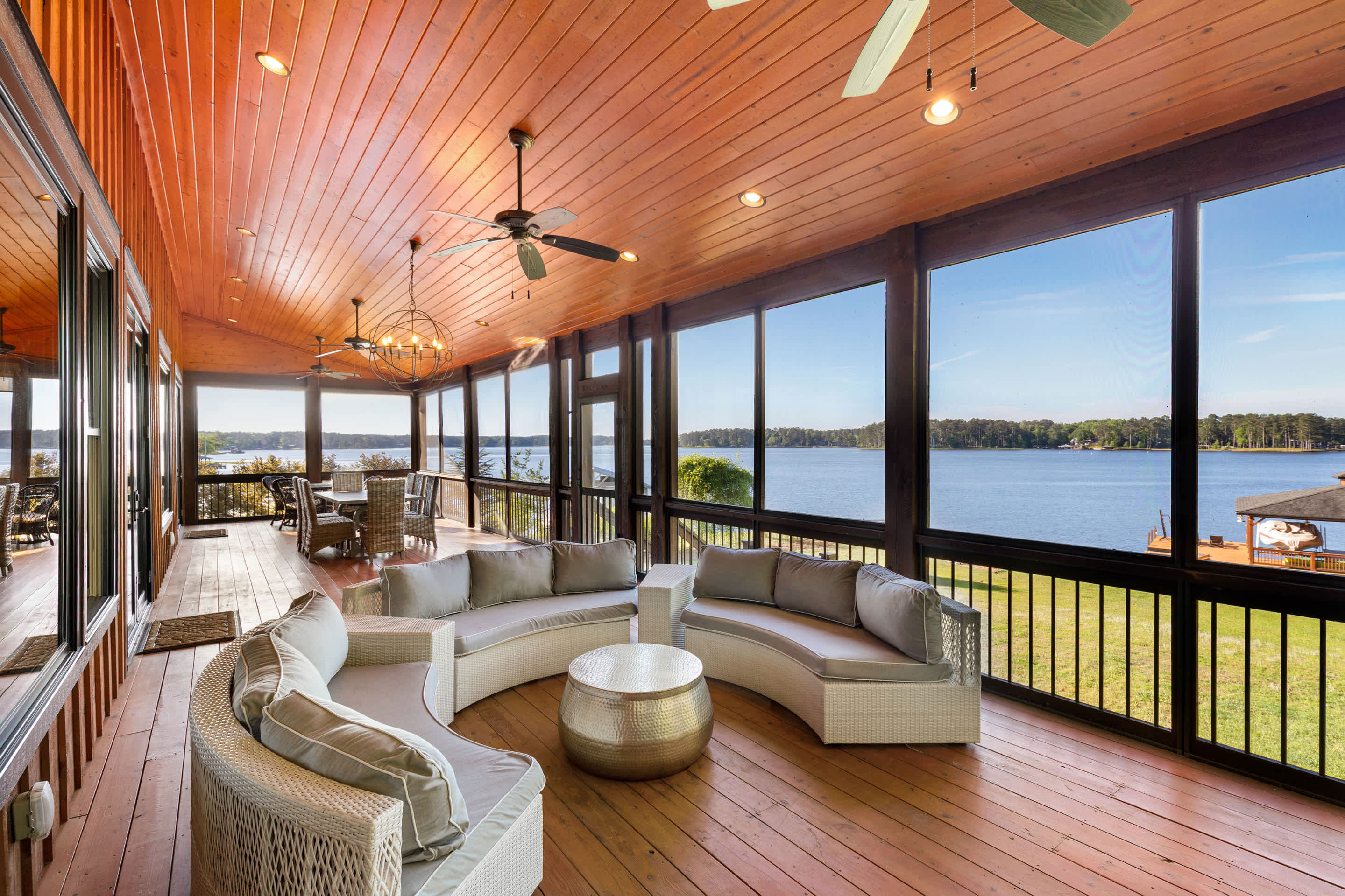 Stunning Big Water Views - Pet-friendly, Game Room