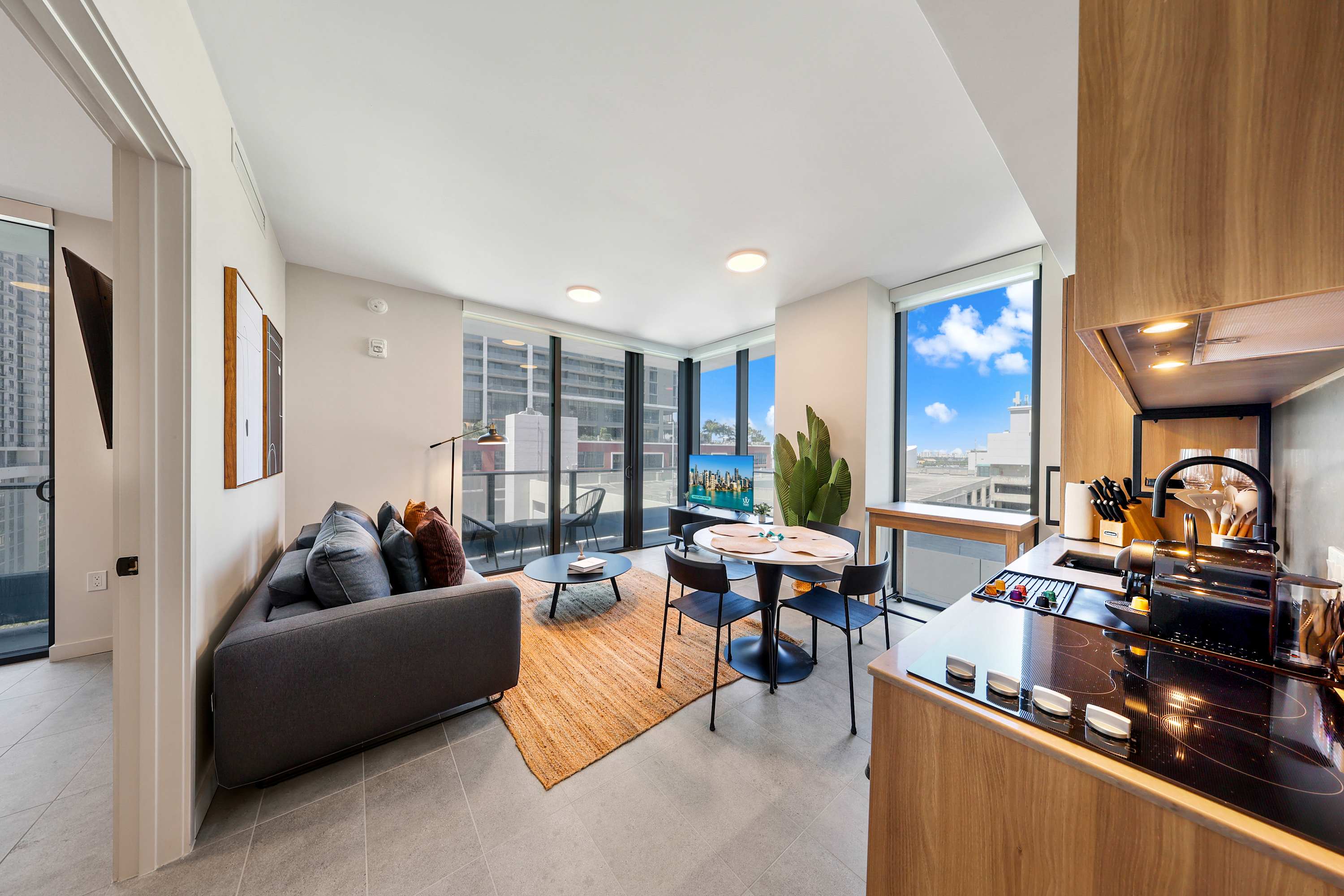 Stylish 2BR | Gym / Pool | FIFA Fan Fest 10Min