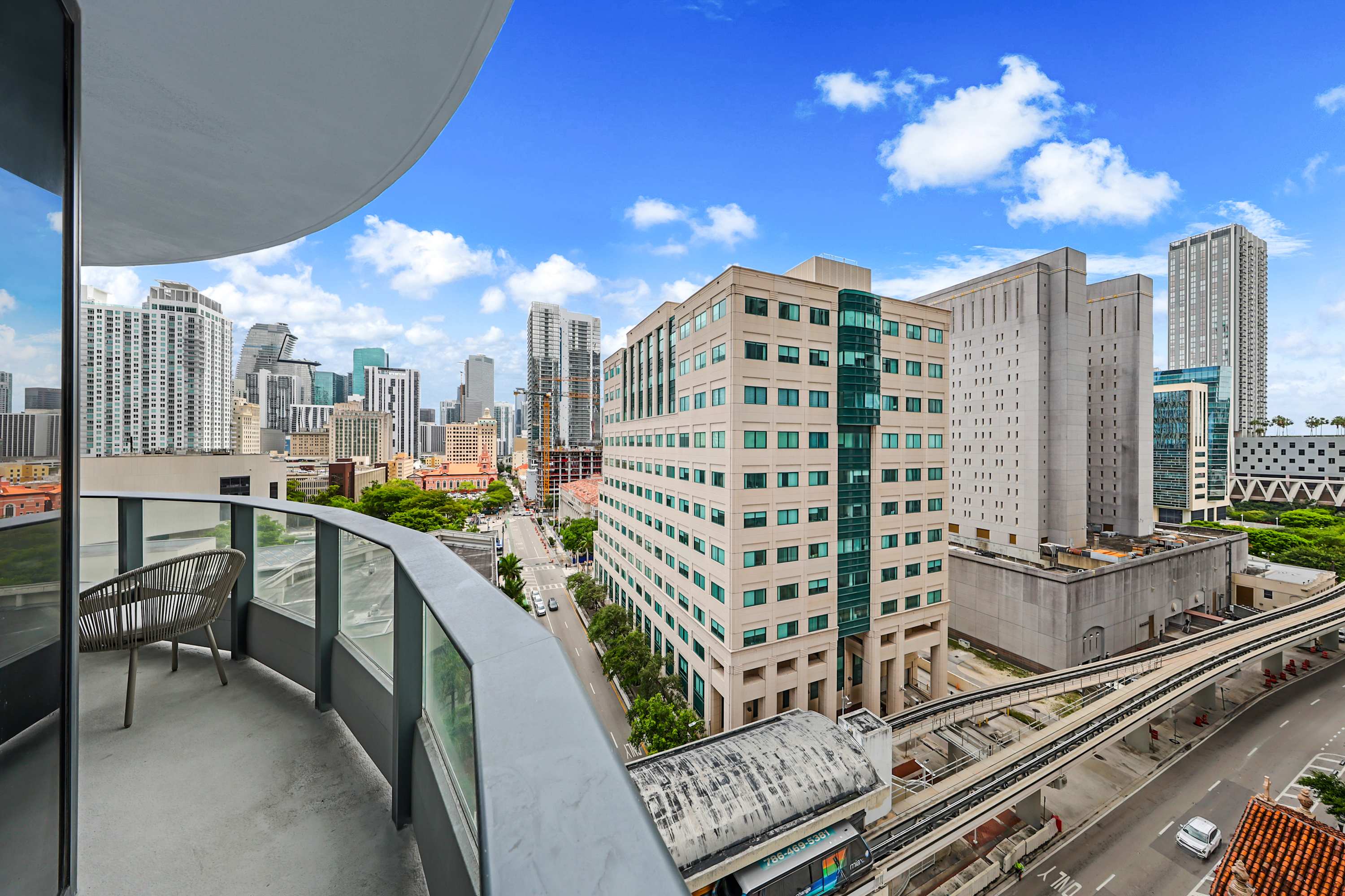 1BR Condo | Panoramic Views | FIFA Fan Fest 10 Min