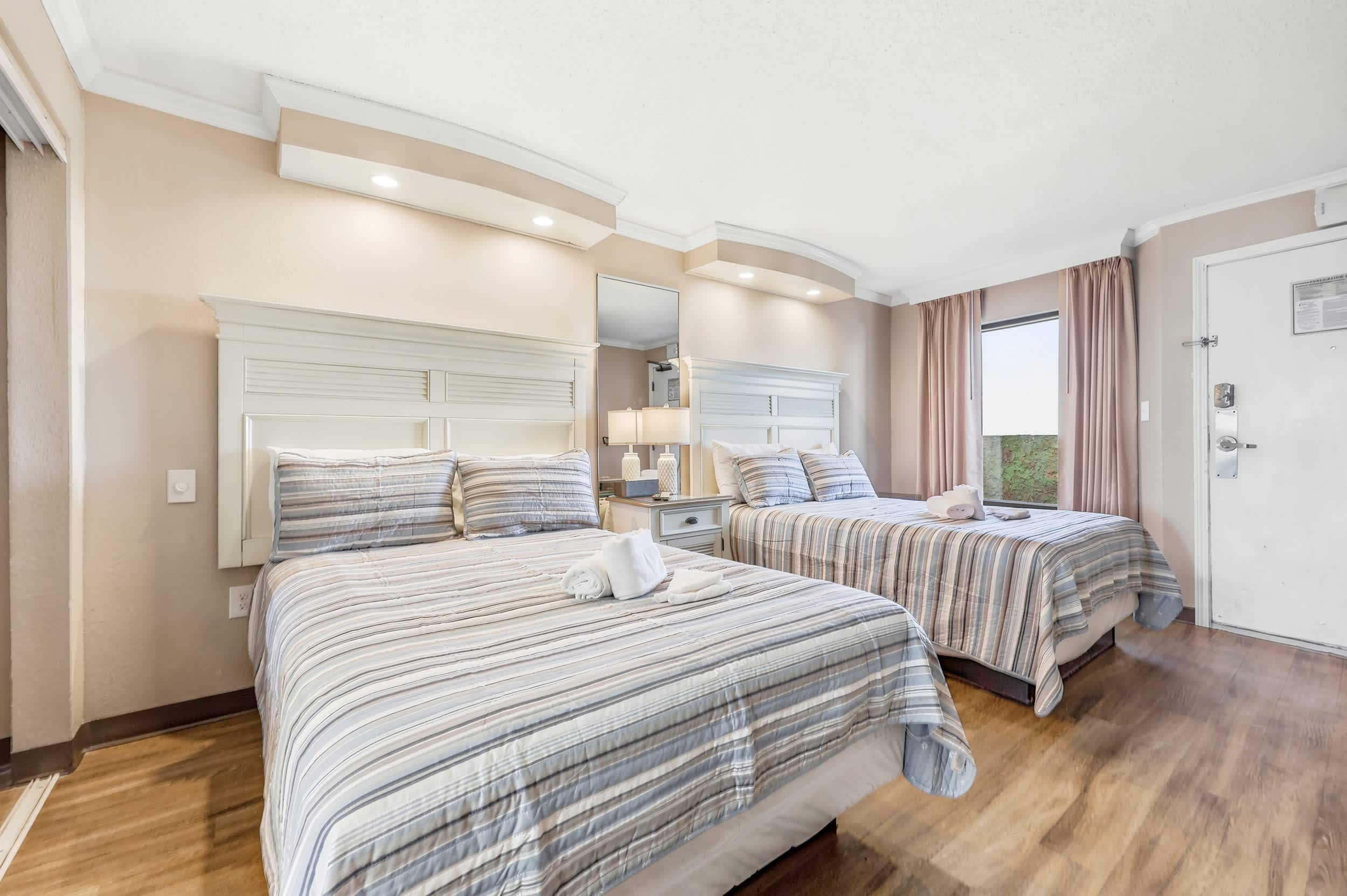Shore Beats Working Oceanfront Resort Suite