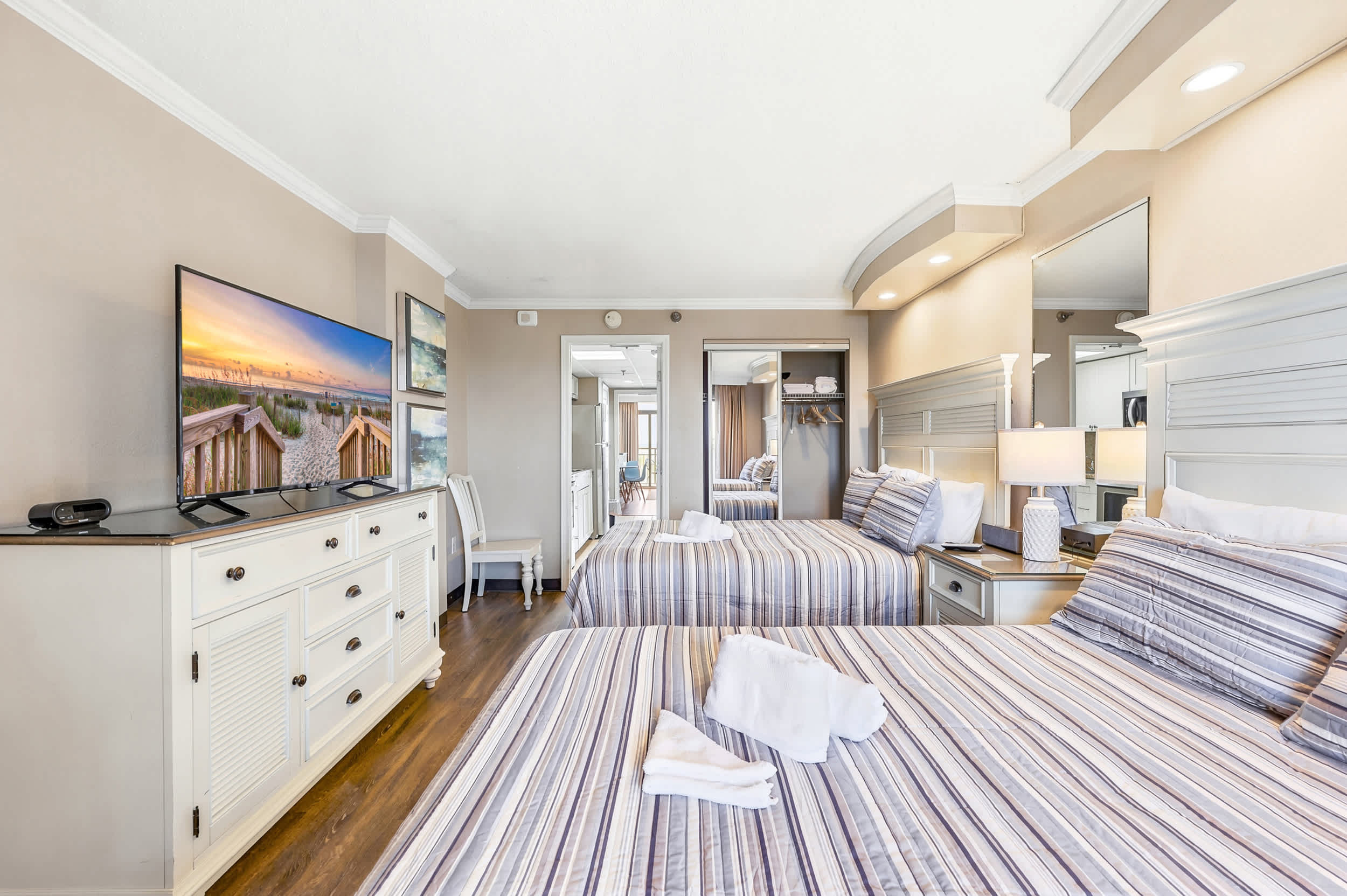 Shore Beats Working Oceanfront Resort Suite