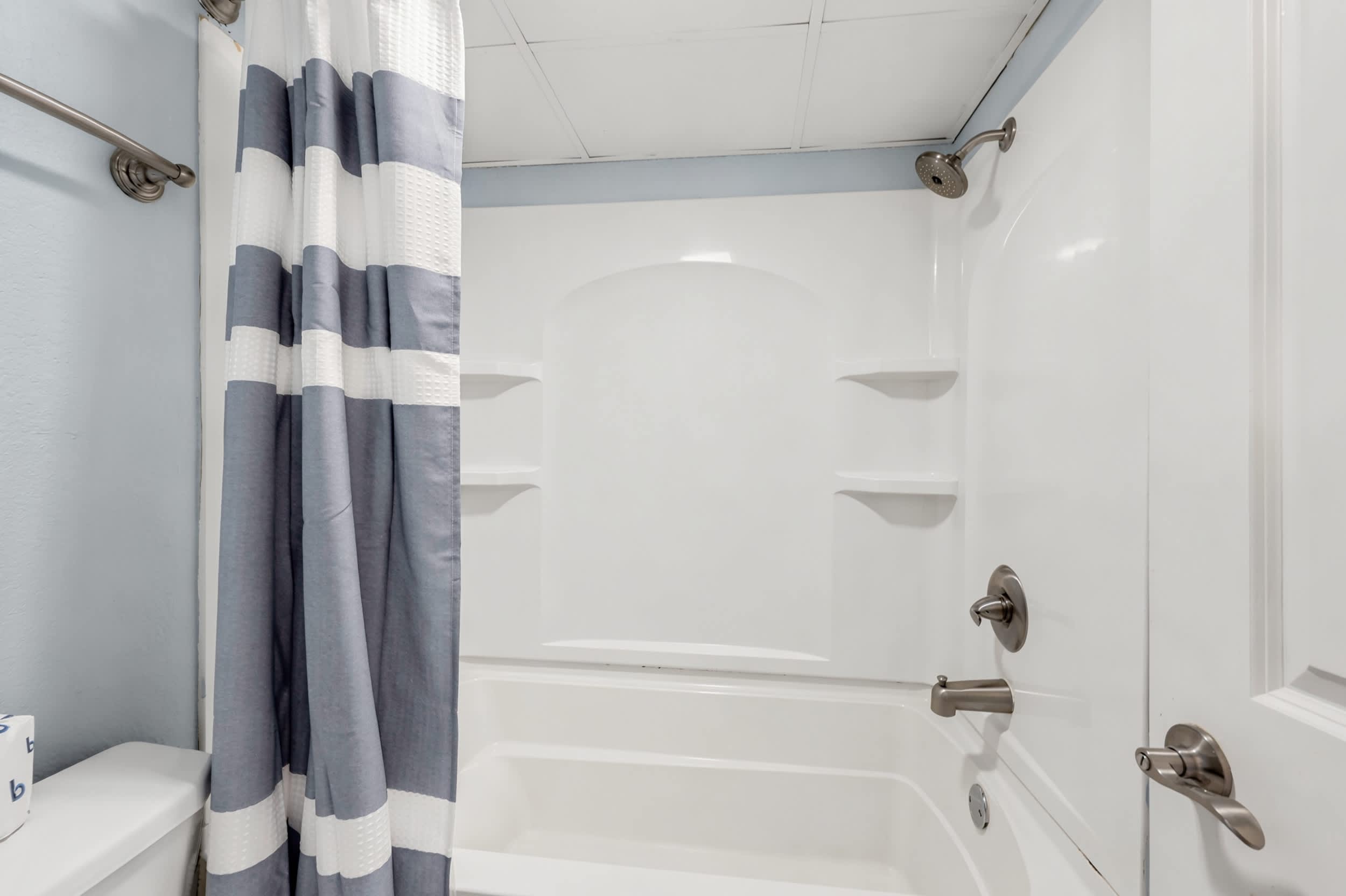 Shore Beats Working Oceanfront Resort Suite