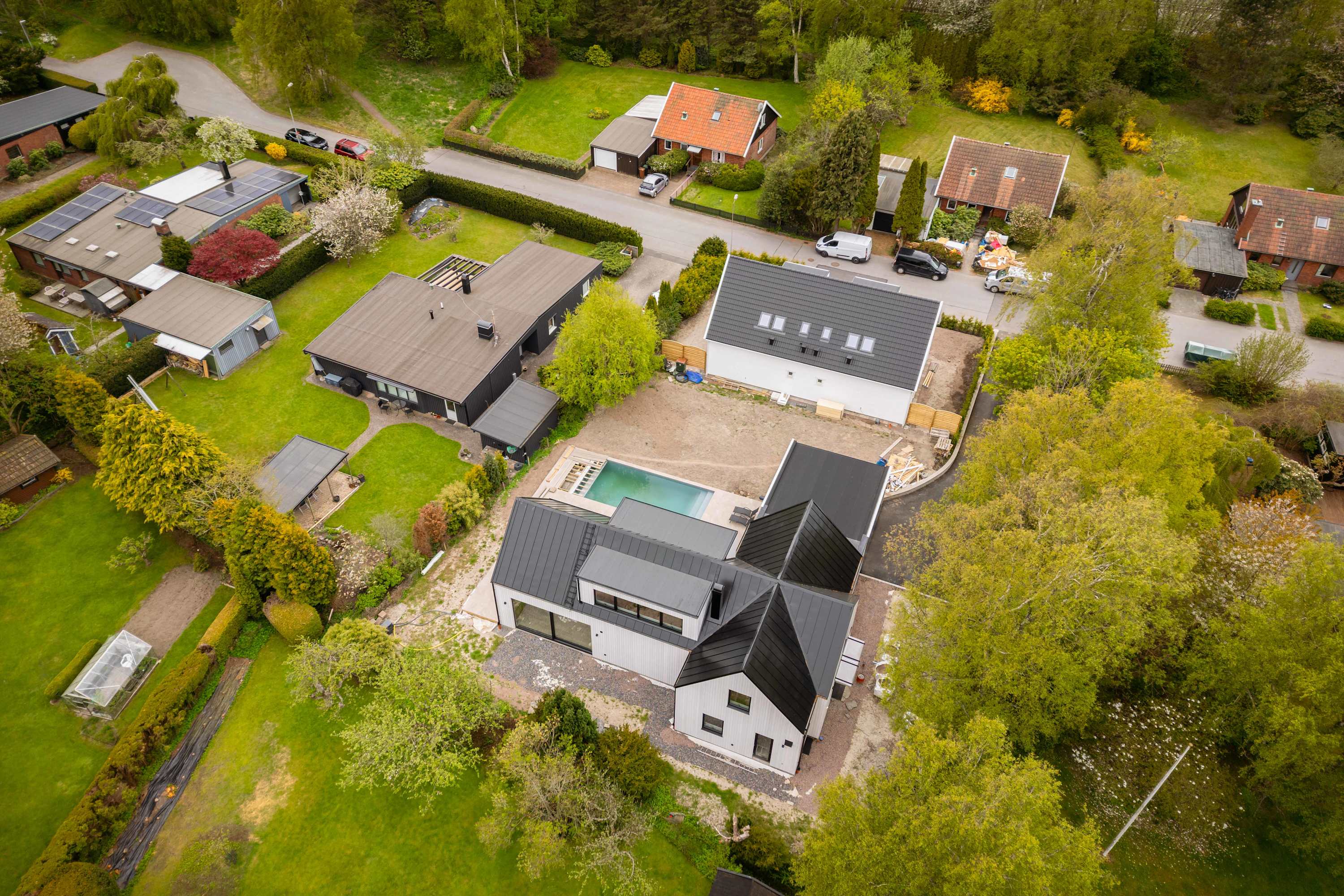 Luxury villa with private cinema, sauna pool and gym