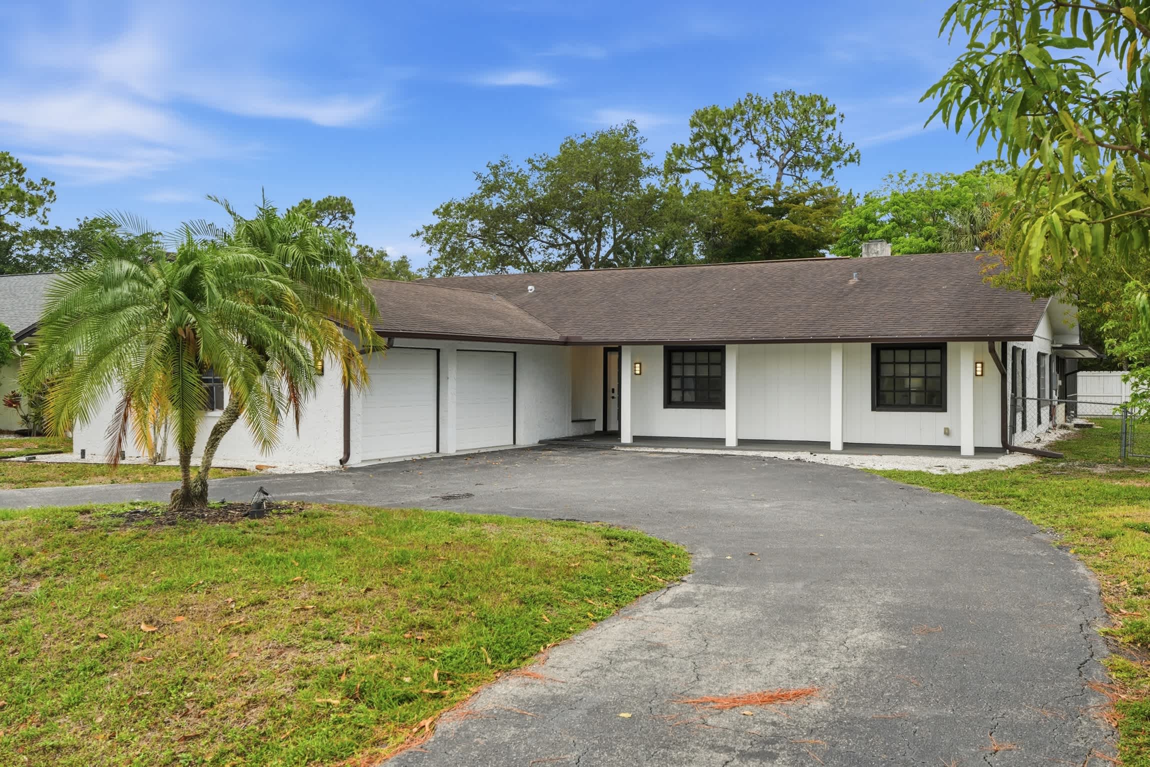 Remodeled Close to Beach With Heated Pool | Photo 39