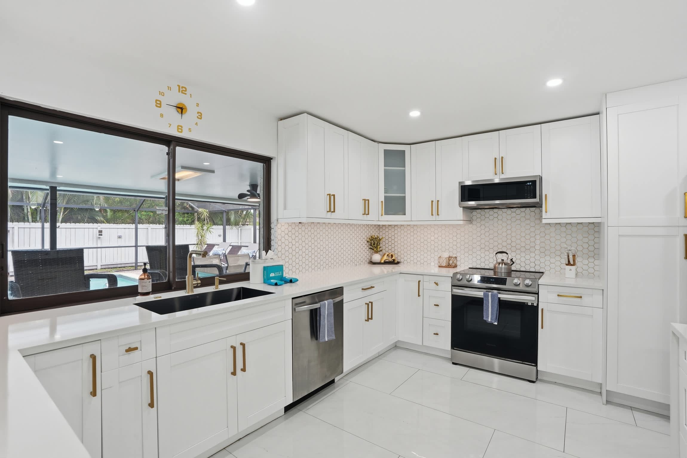 Remodeled Close to Beach With Heated Pool | Photo 10