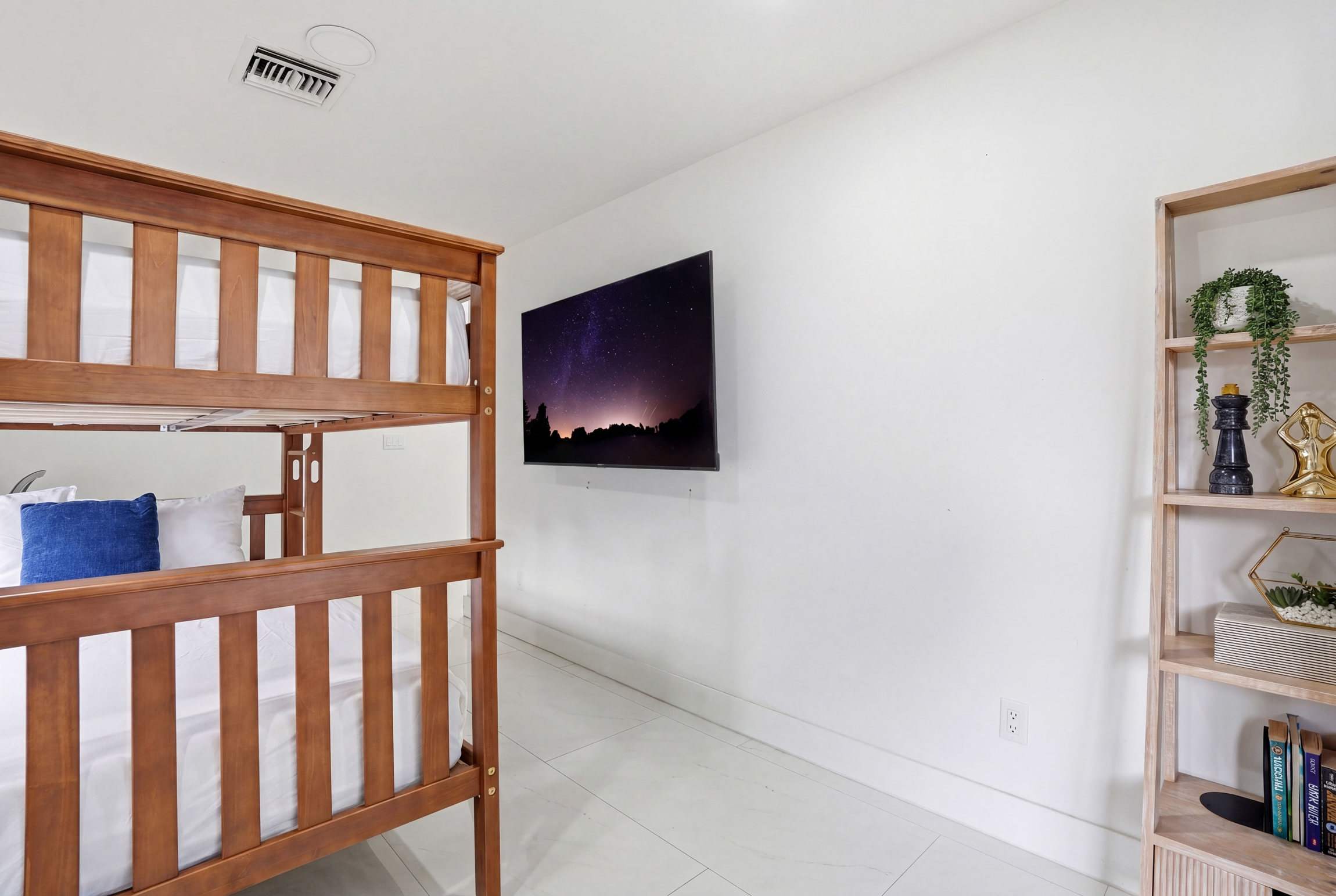 Remodeled Close to Beach With Heated Pool | Photo 26