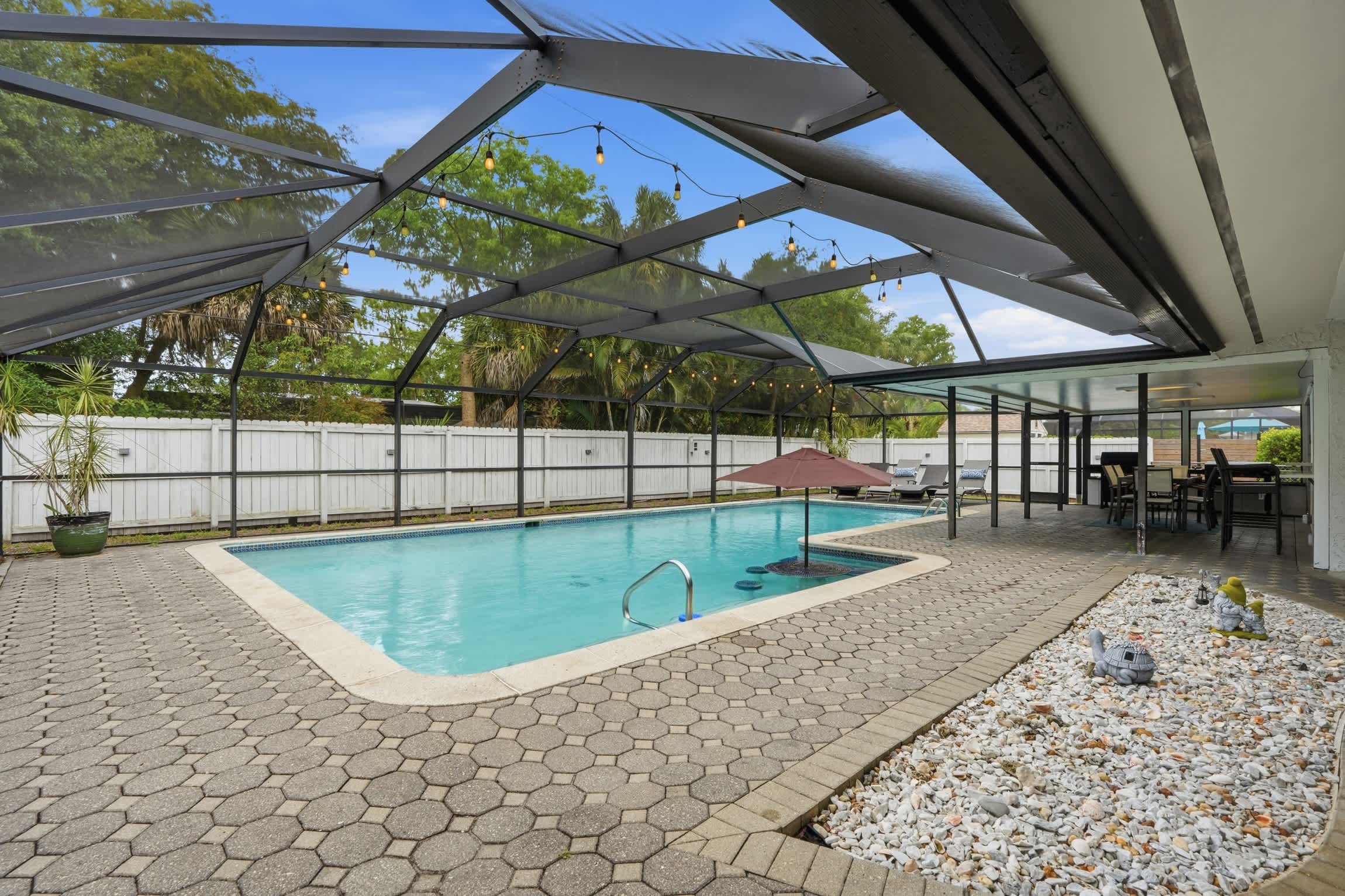 Remodeled Close to Beach With Heated Pool | Photo 32