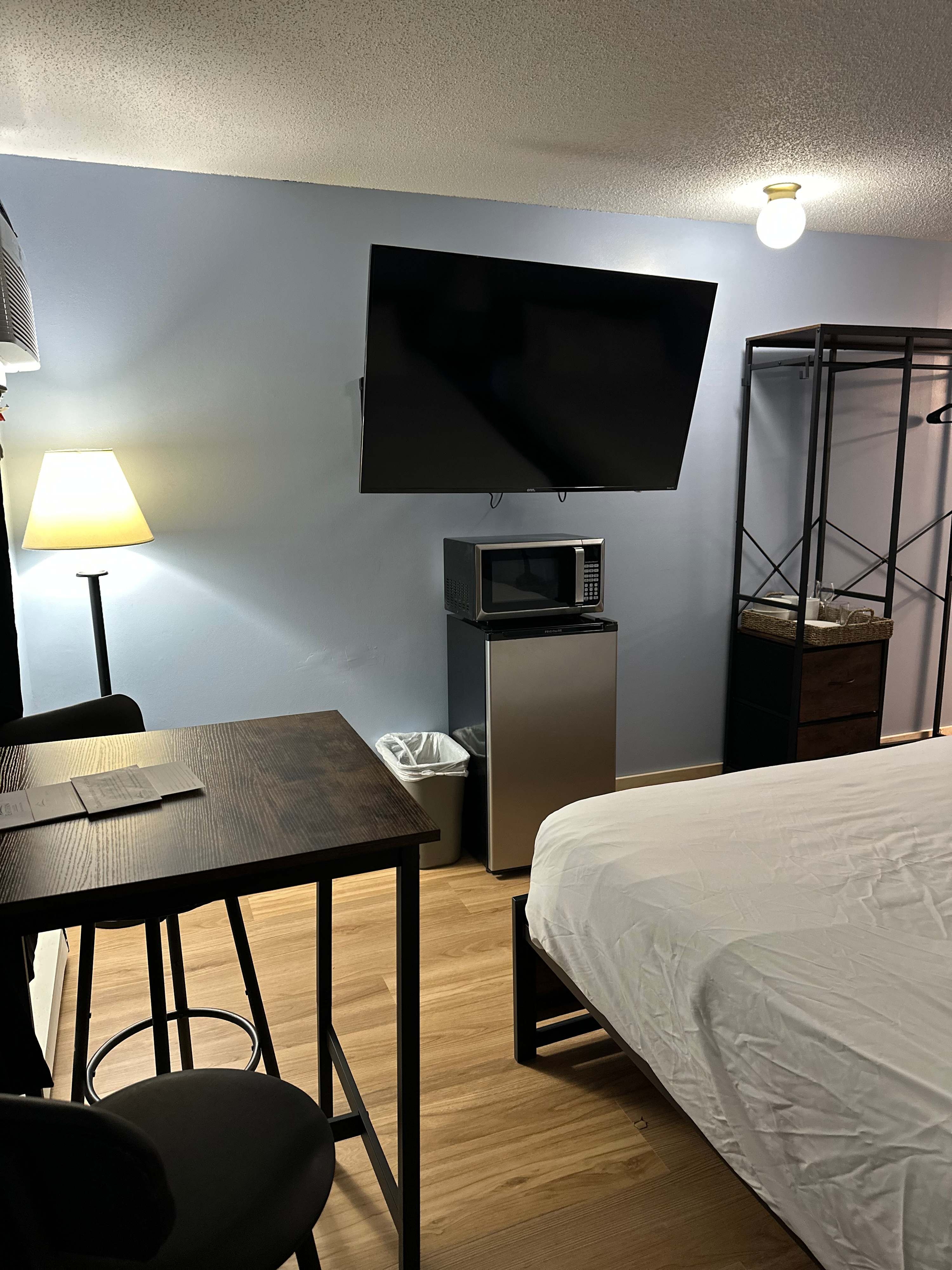 Eastern Inn Scenic Retreat NH | Photo 3