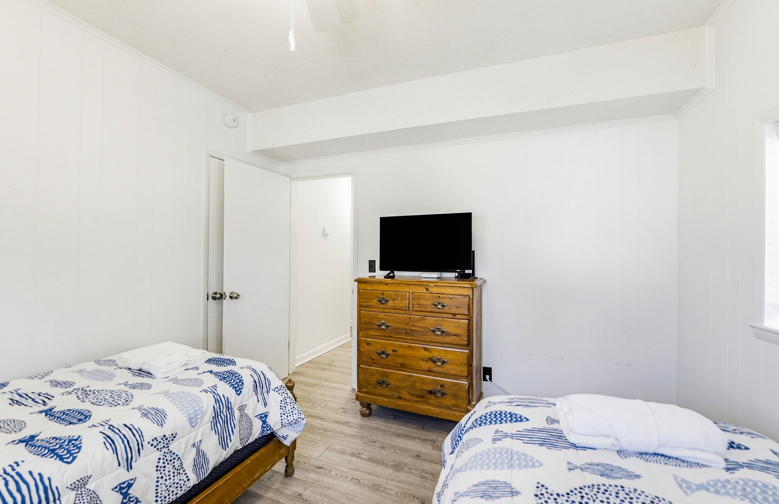 Downstairs Guest Bedroom 5