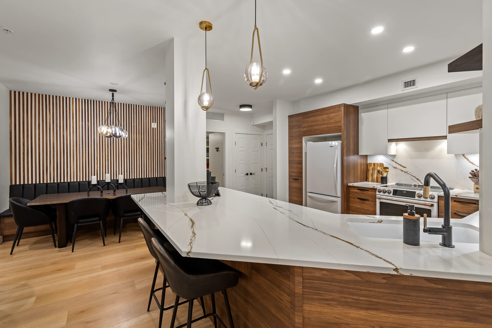 Kitchen | Discovery Bay 108 in Kelowna, British Columbia by Luxus Vacation Properties