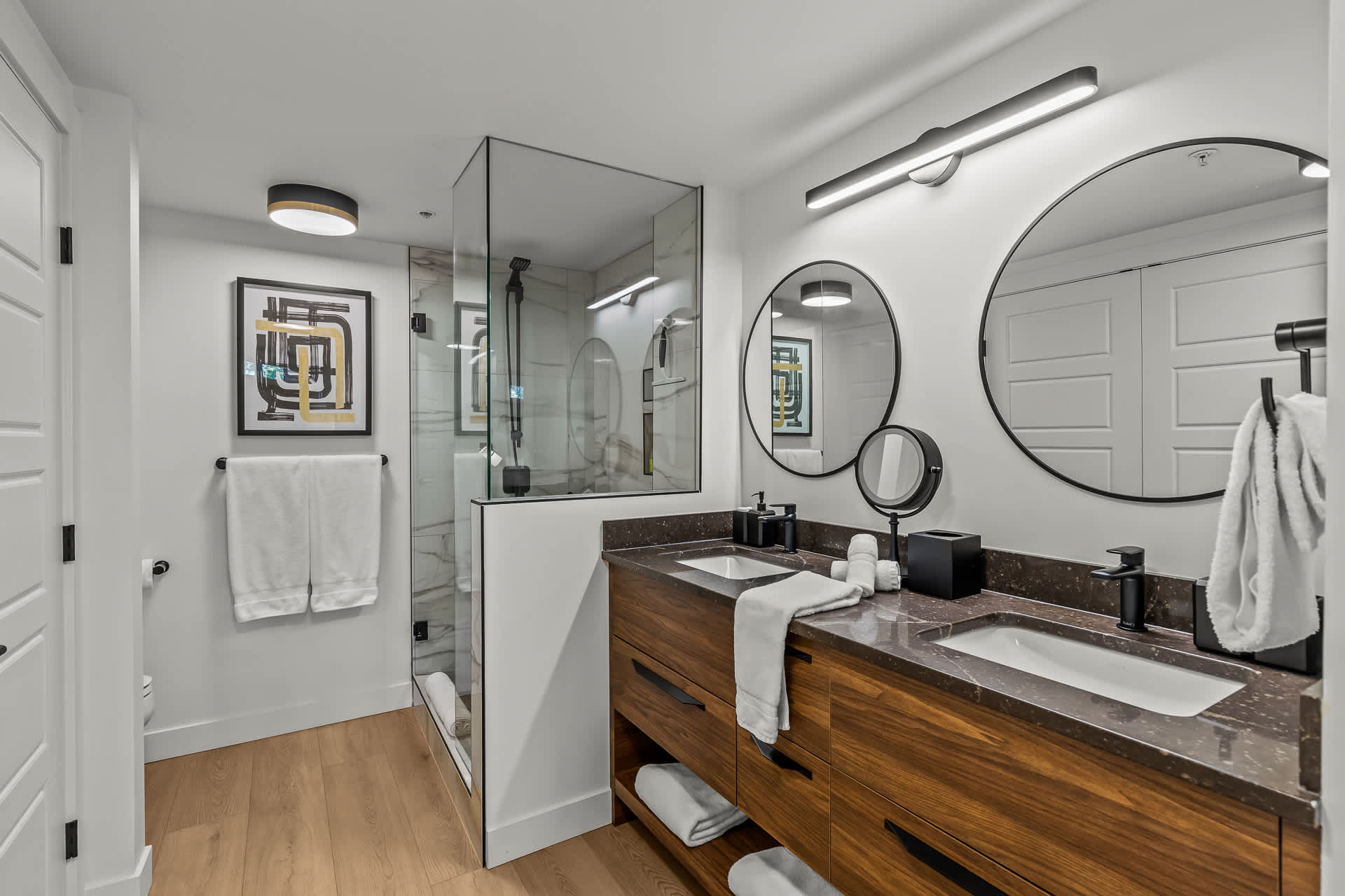 Primary Bathroom | Discovery Bay 108 in Kelowna, British Columbia by Luxus Vacation Properties