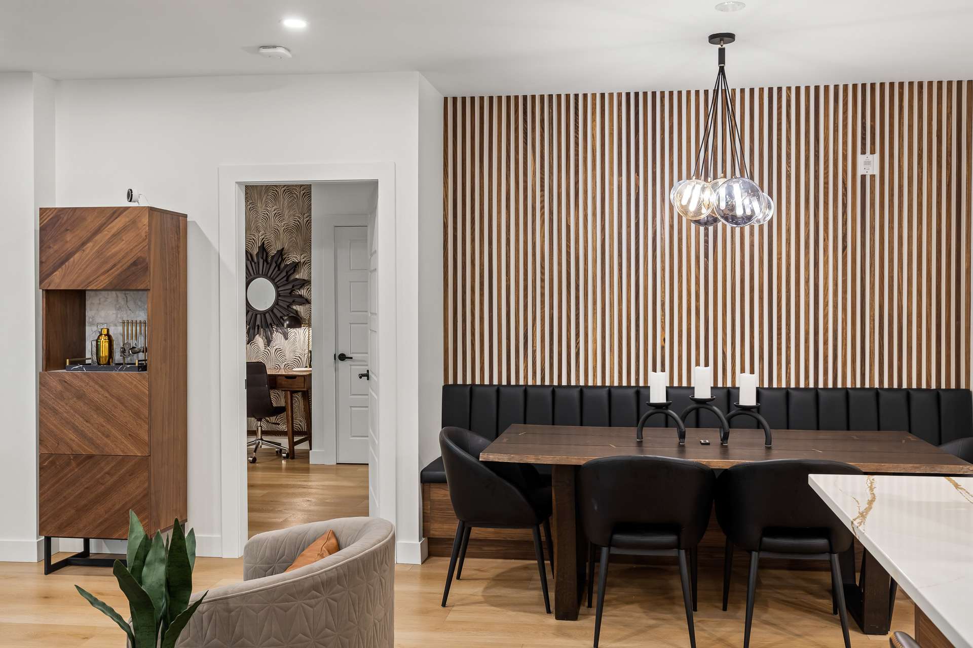 Dining Area | Discovery Bay 108 in Kelowna, British Columbia by Luxus Vacation Properties