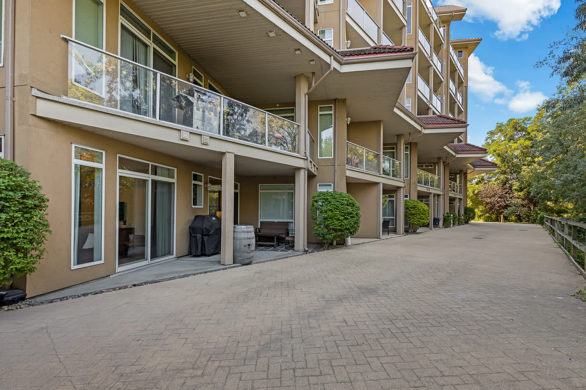 Patio | Discovery Bay 108 in Kelowna, British Columbia by Luxus Vacation Properties