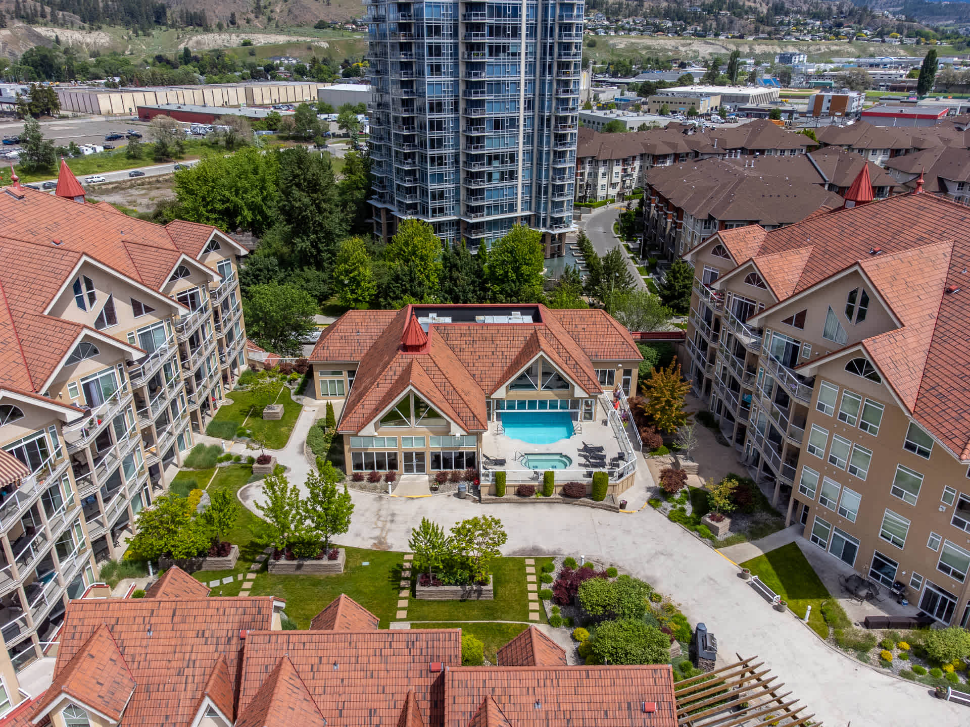 Discovery Bay 108 in Kelowna, British Columbia by Luxus Vacation Properties