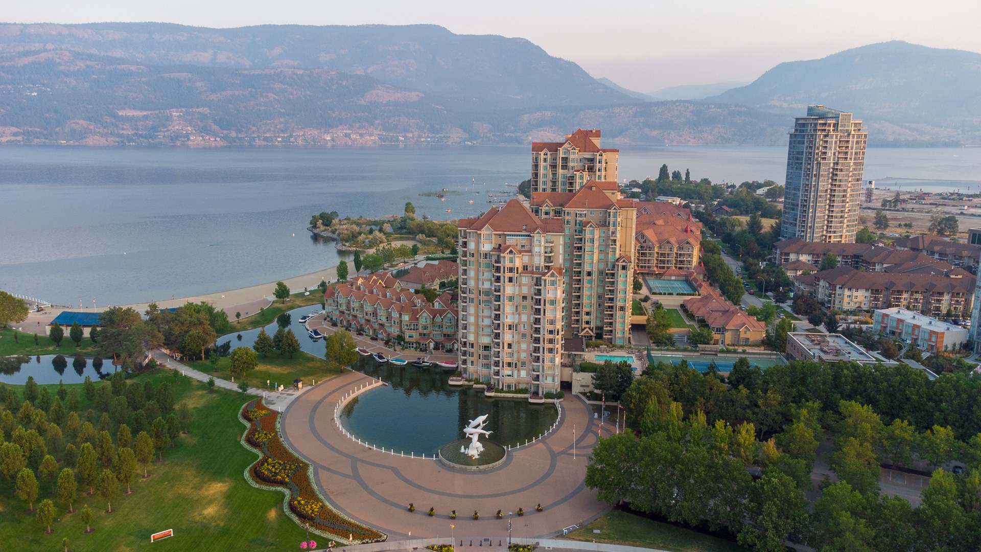 Discovery Bay 108 in Kelowna, British Columbia by Luxus Vacation Properties