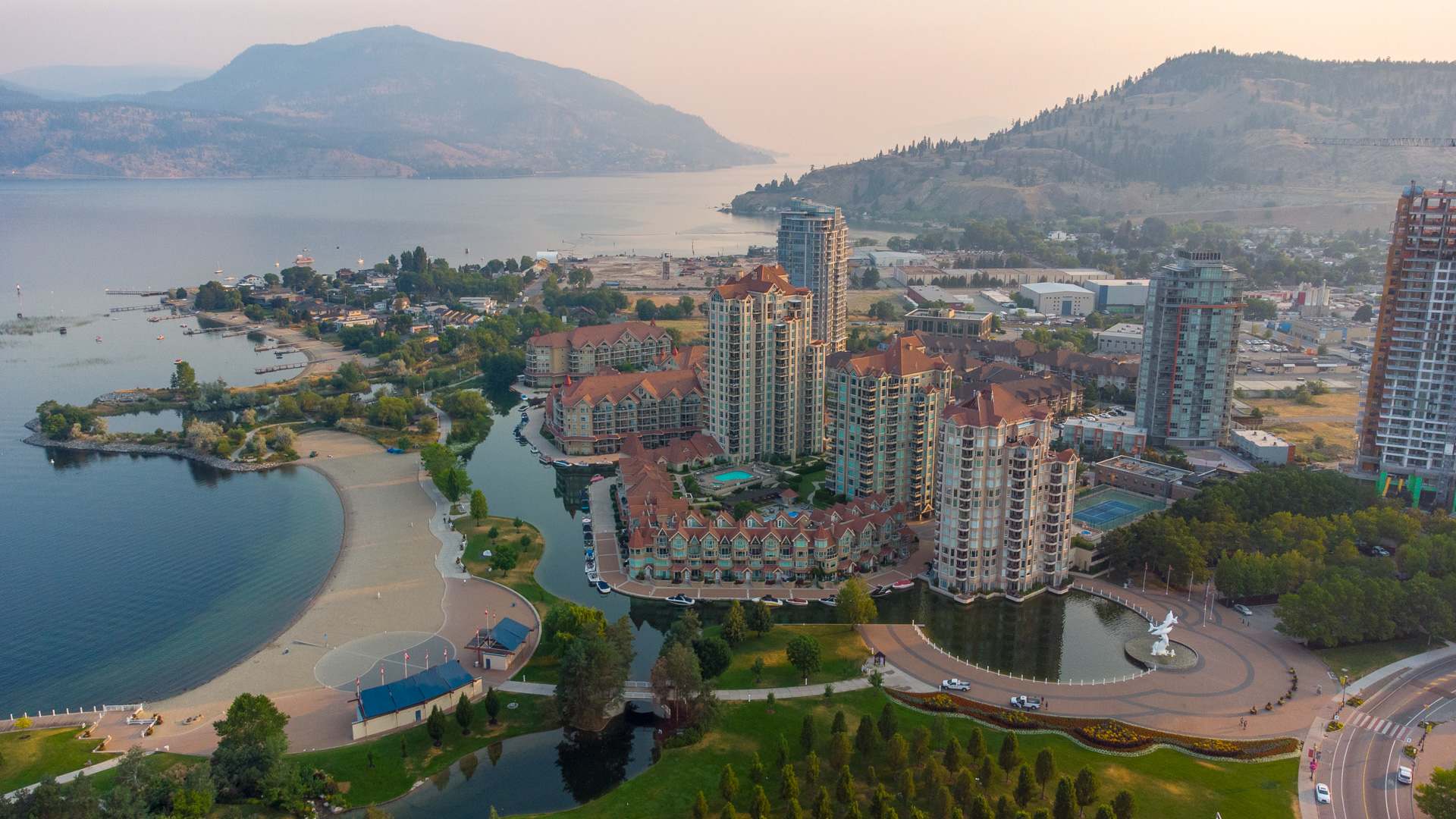 Discovery Bay 108 in Kelowna, British Columbia by Luxus Vacation Properties