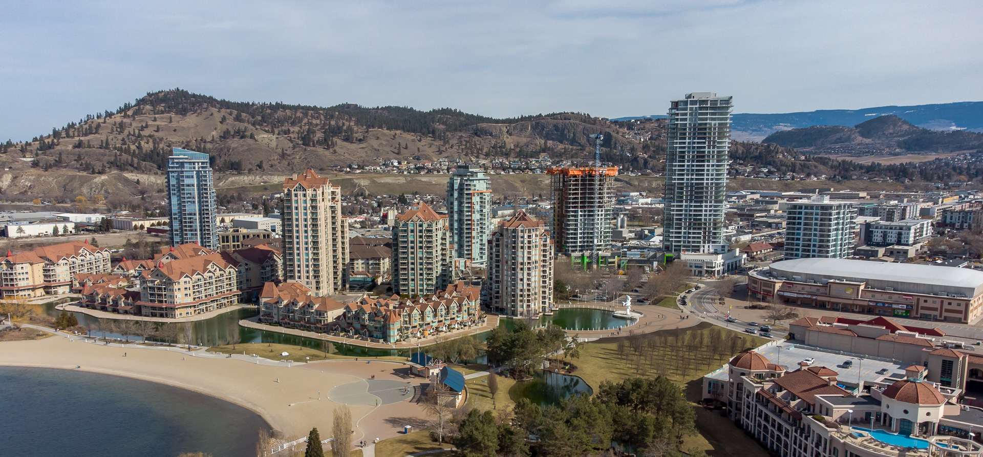 Discovery Bay 108 in Kelowna, British Columbia by Luxus Vacation Properties