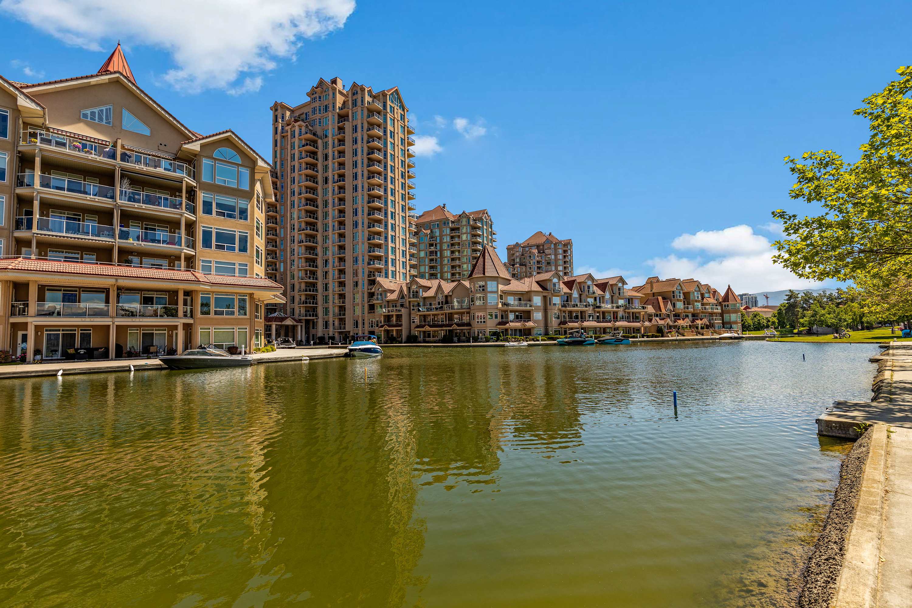 Discovery Bay 108 in Kelowna, British Columbia by Luxus Vacation Properties