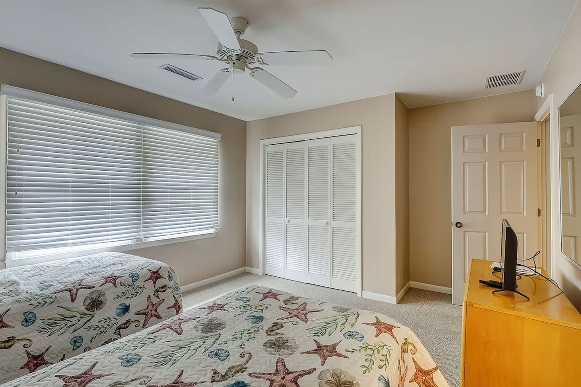 17 Beachside | Photo 35