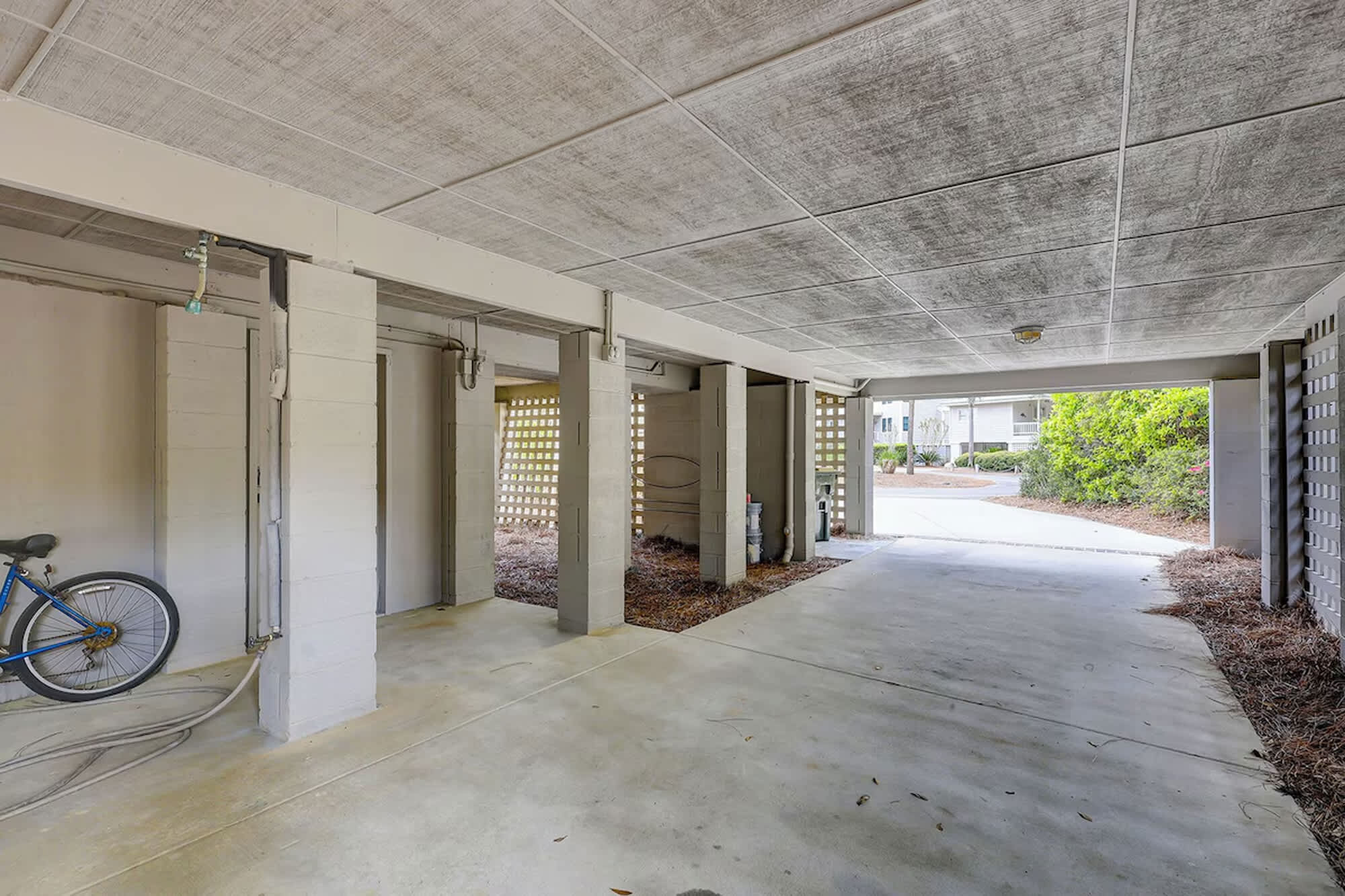 17 Beachside | Photo 37