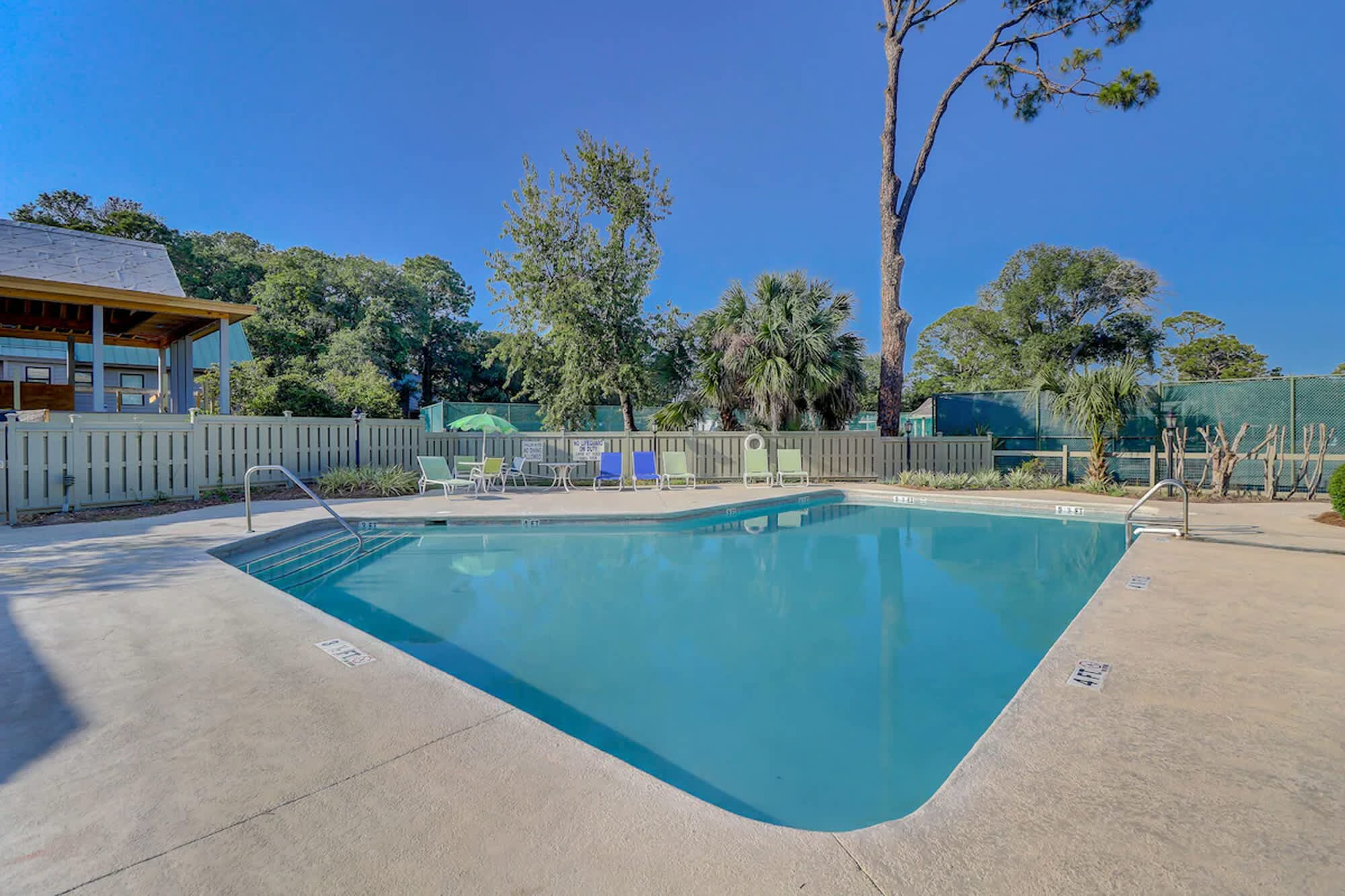 17 Beachside | Photo 38