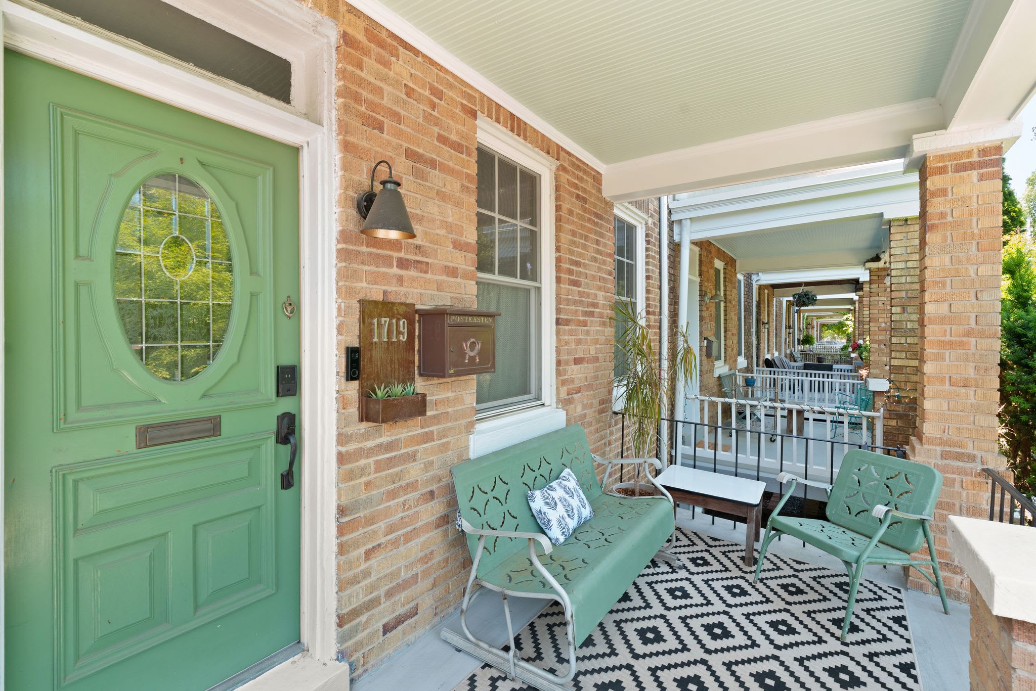 Hill East, Barney Circle 2-BR, Walk to METRO Stop