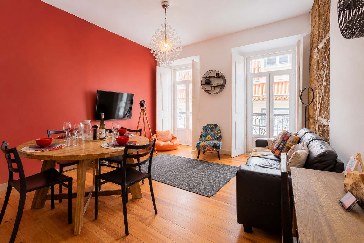 Chiado 4BR | A/C, Balcony, Parking & Monuments - Picture 22